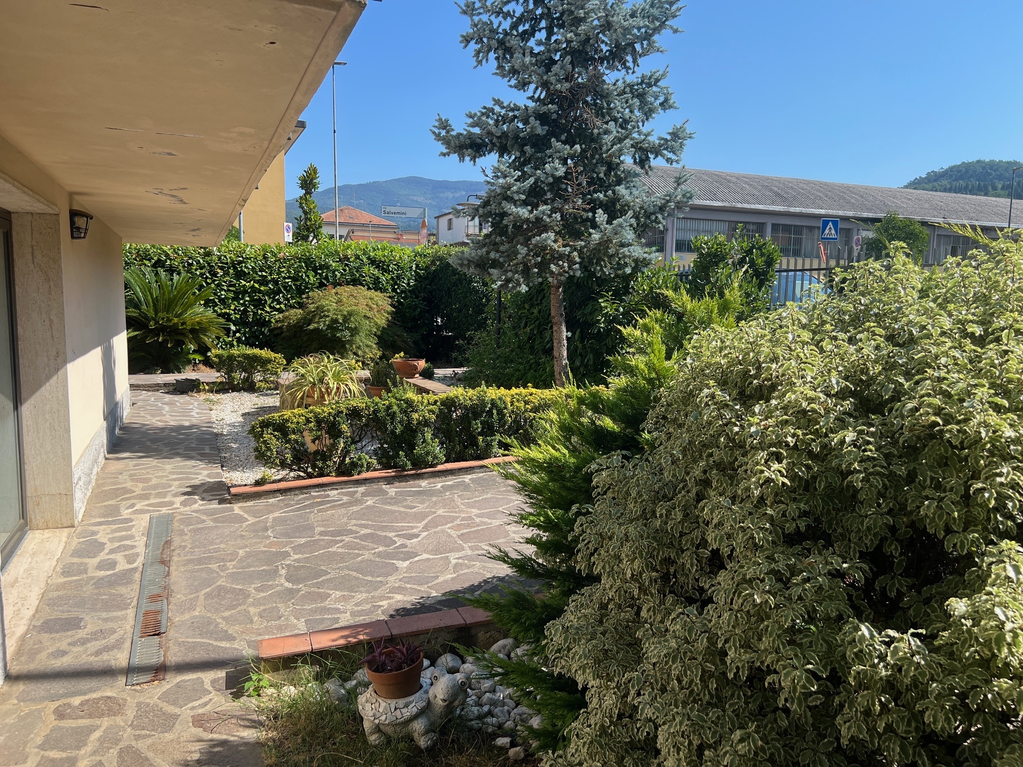 Immagine 34 di Villa in vendita  a Montemurlo