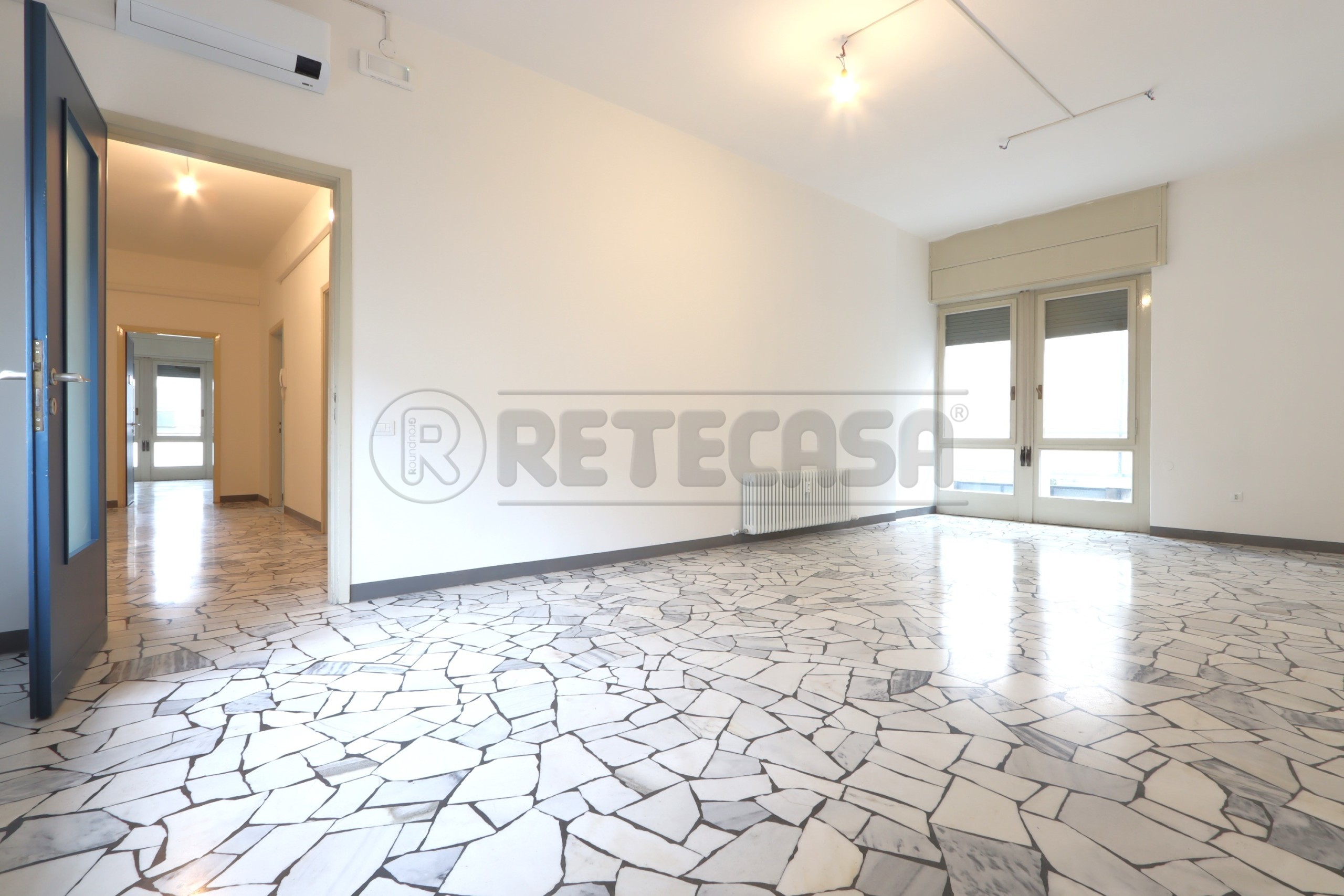 Immagine 46 di Ufficio in affitto  in Viale Milano 56 a Vicenza