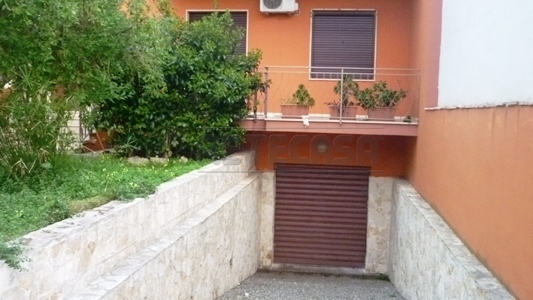 Immagine 9 di Casa indipendente in vendita  in VIA DE GASPERI 33 a Sannicola