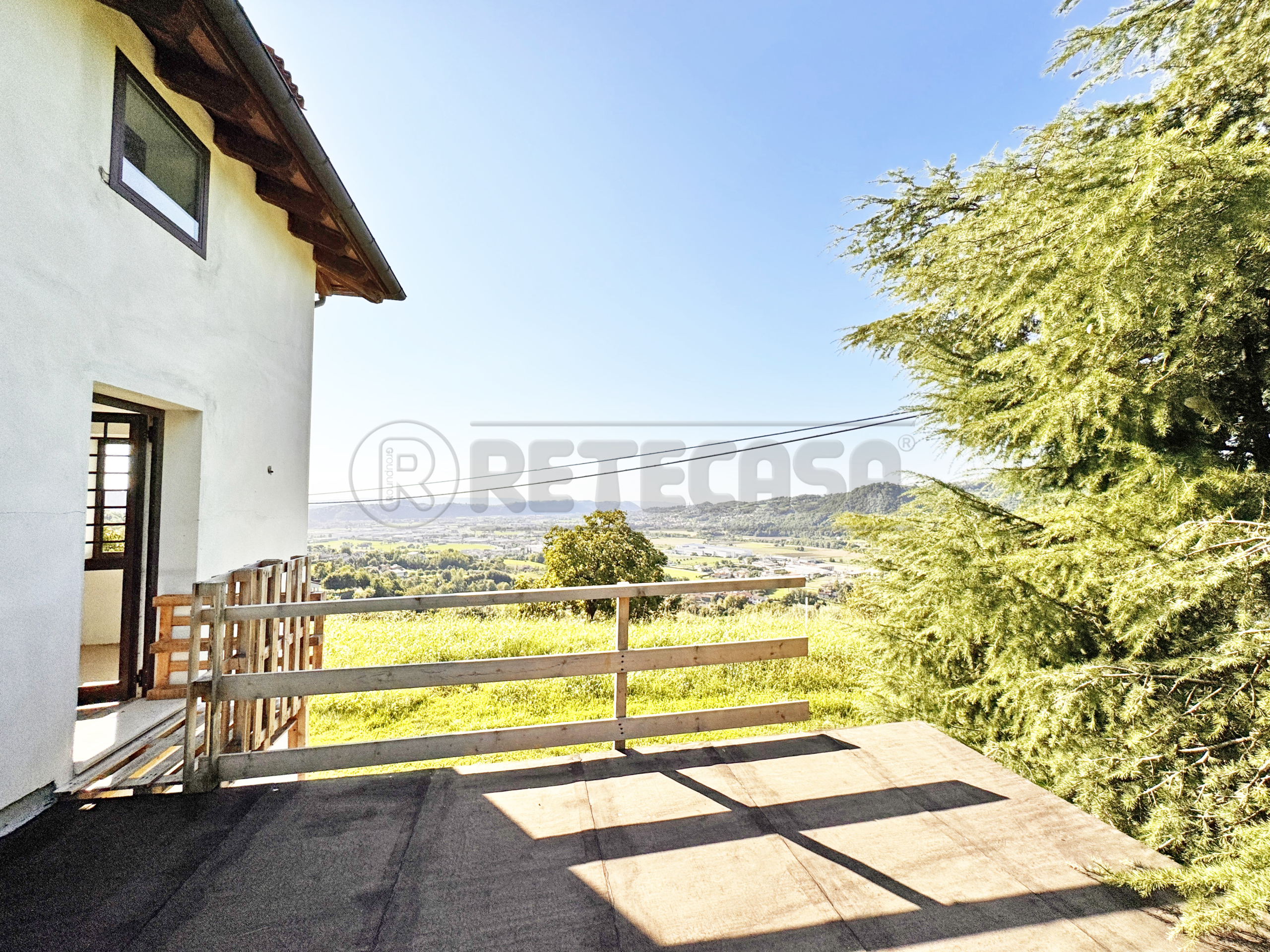 Immagine 11 di Casa indipendente in vendita  a Cornedo Vicentino