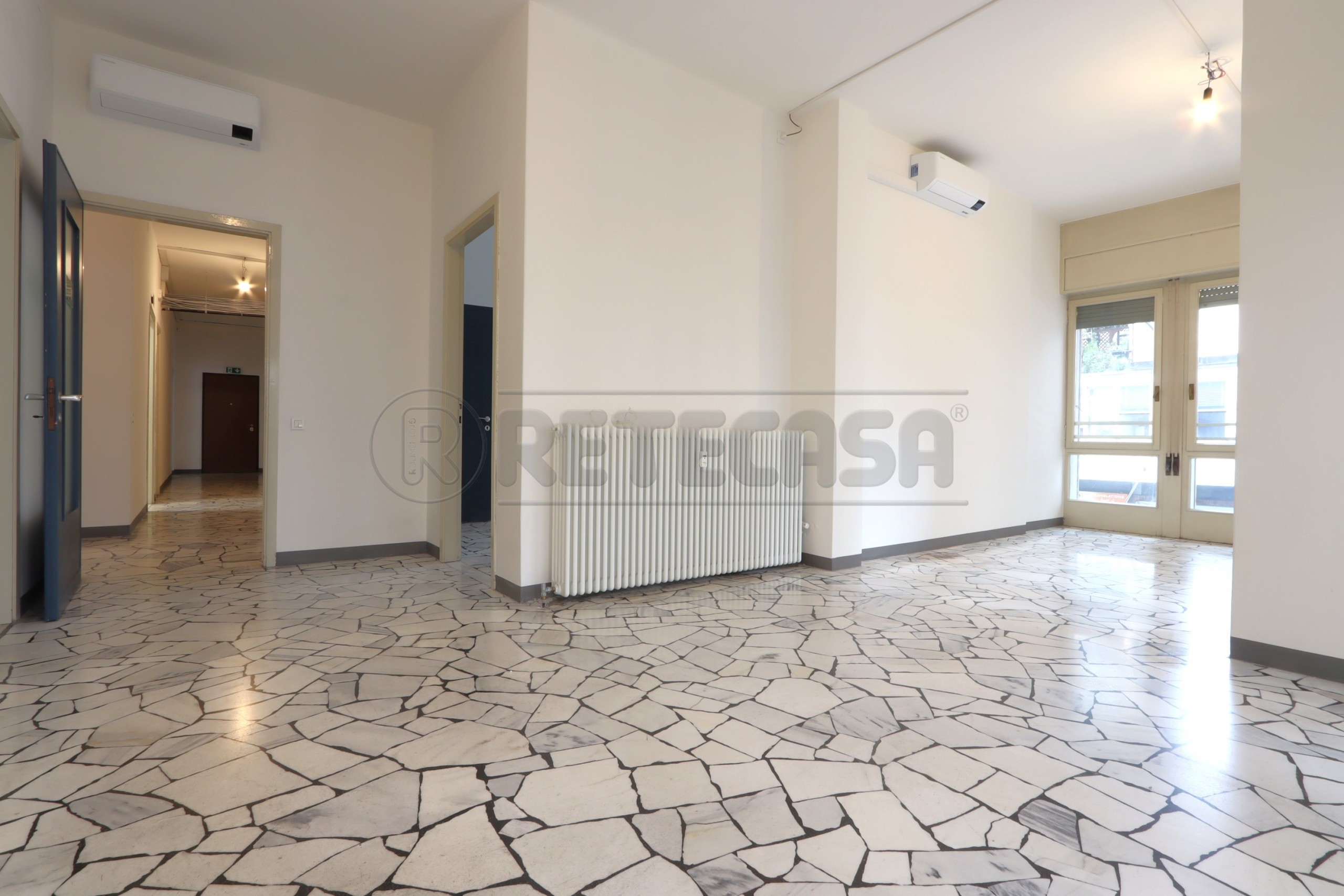 Immagine 49 di Ufficio in affitto  in Viale Milano 56 a Vicenza