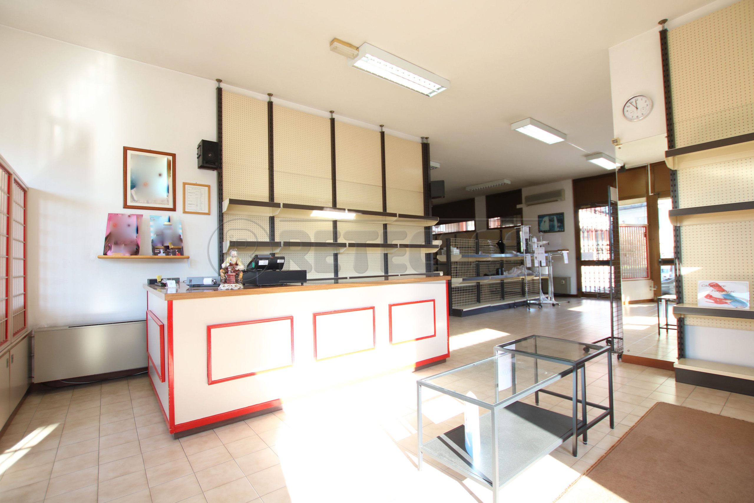 Immagine 12 di Locale commerciale in vendita  in Via Gaetano Salvemini 65 a Vicenza