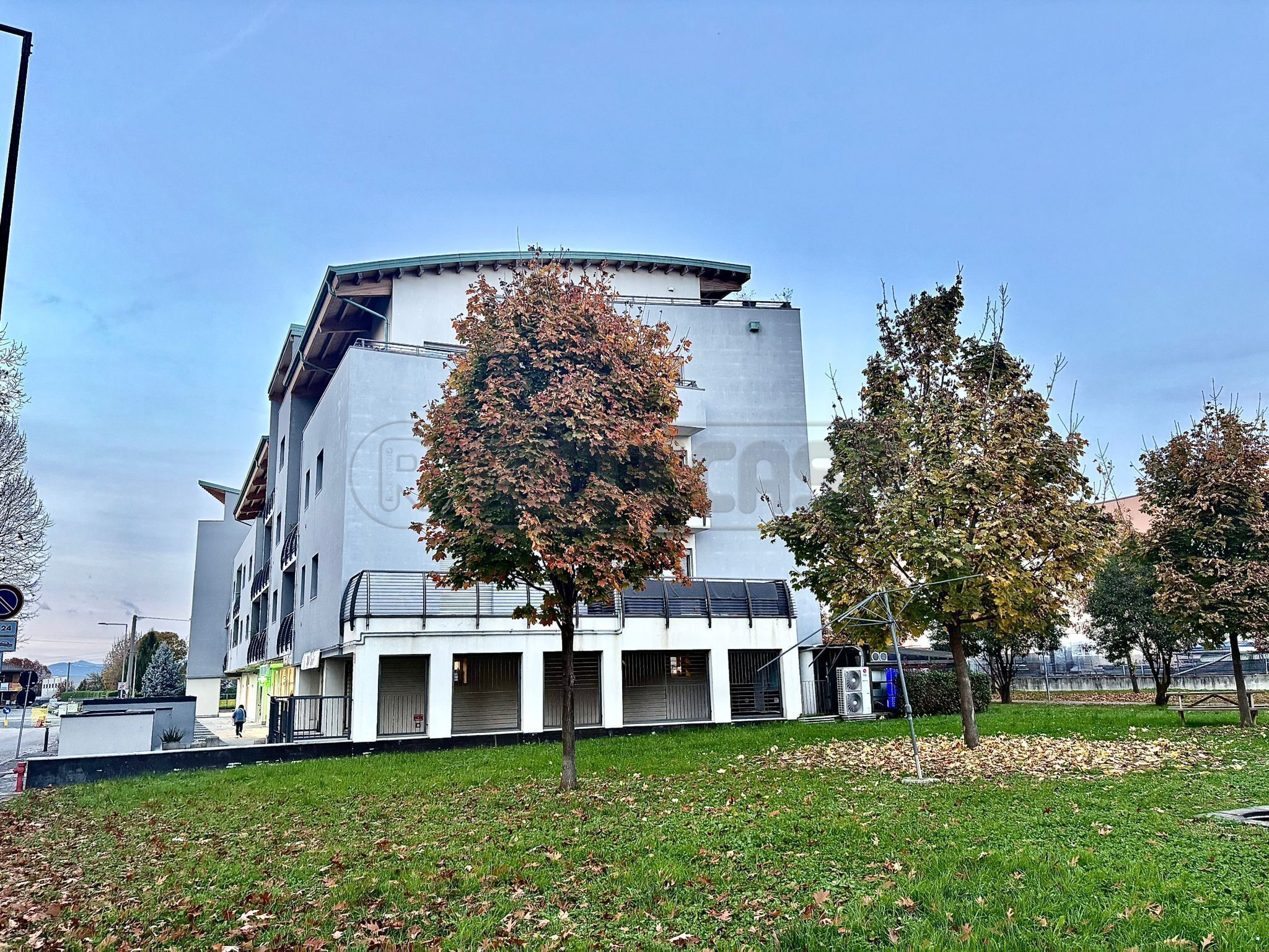 Immagine 19 di Trilocale in vendita  in Via G.Tadino a Bergamo