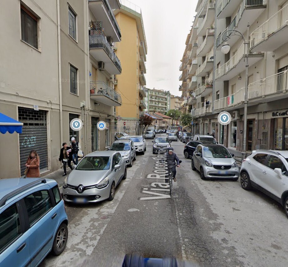 Immagine 2 di Trilocale in vendita  in Via Rocco Cocchia 8 a Salerno