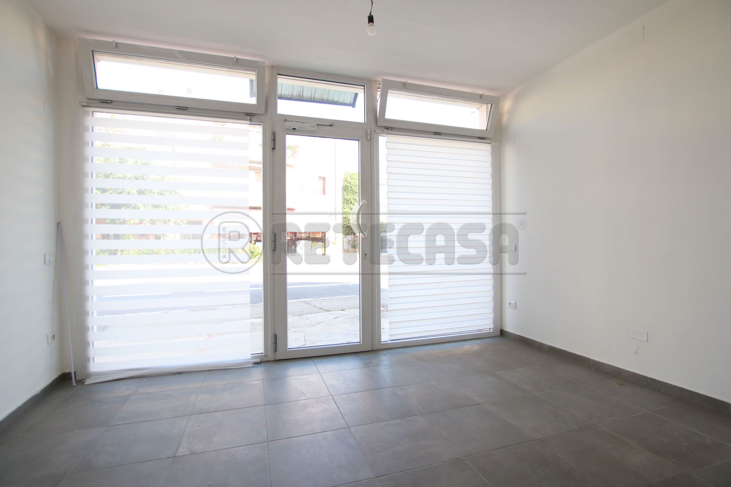 Immagine 4 di Locale commerciale in affitto  in viale riviera berica 451 a Vicenza