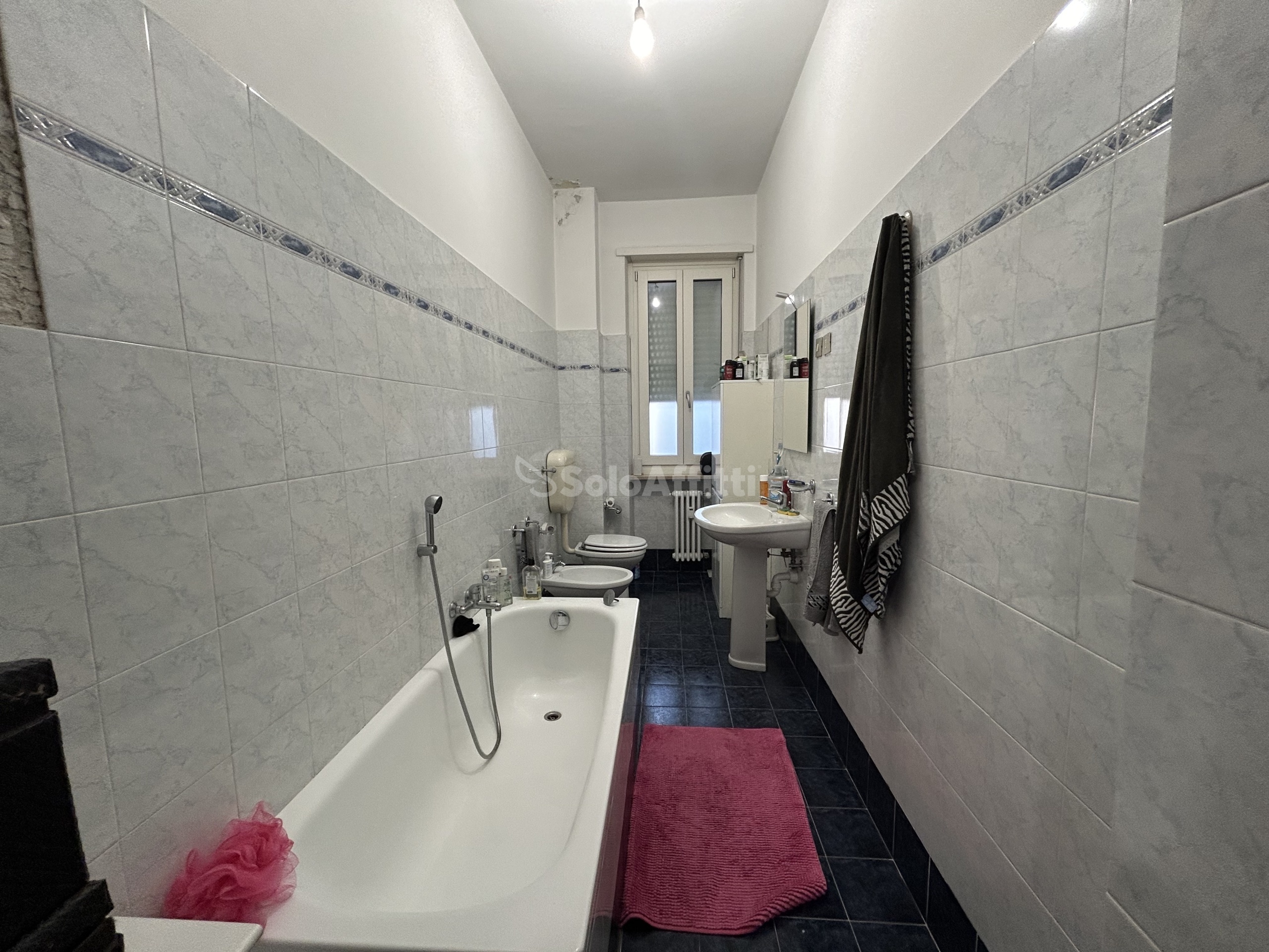 Immagine 12 di Appartamento in affitto  a Torino