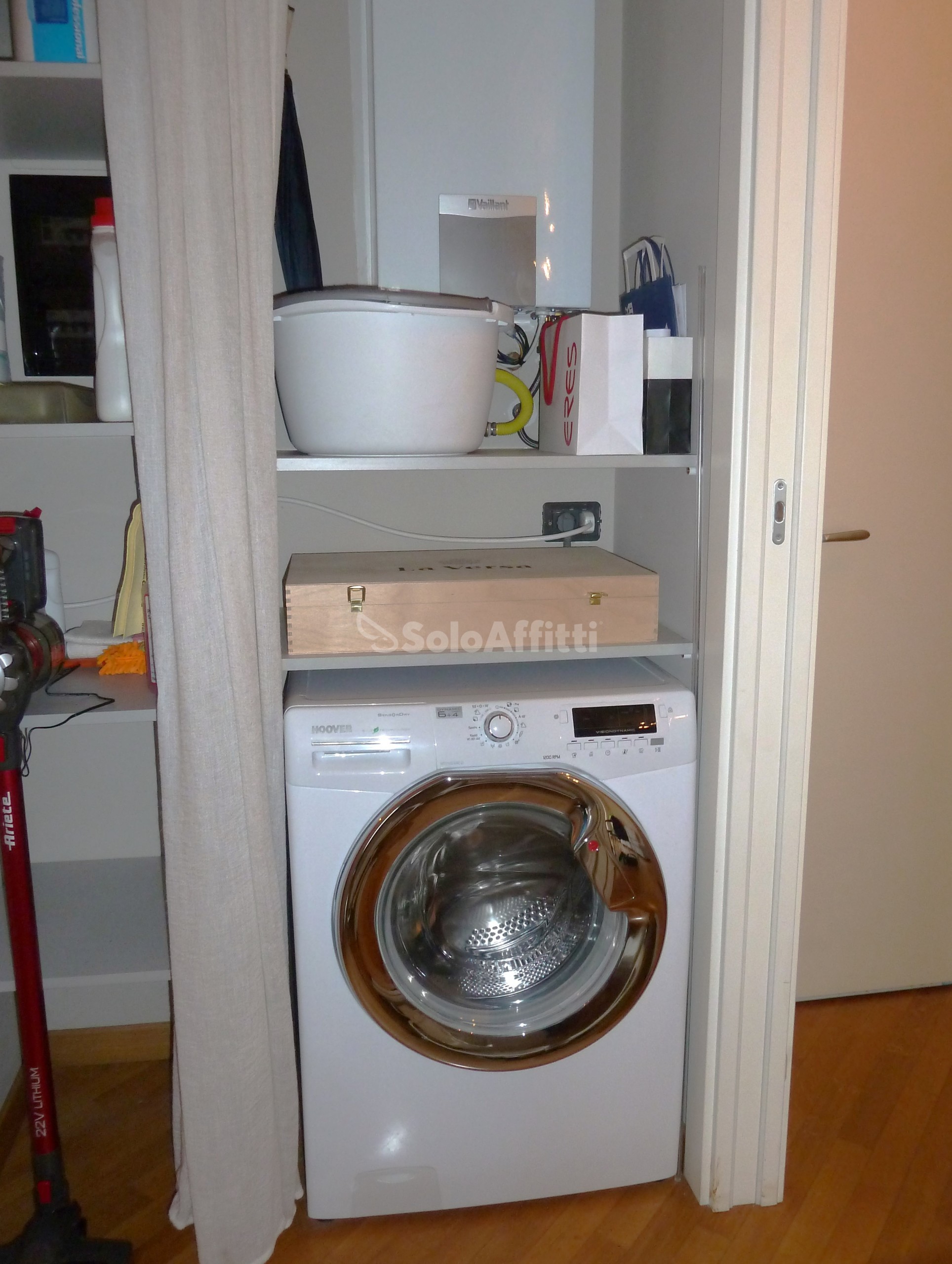 Immagine 15 di Bilocale in affitto  in Corso G. Garibaldi 82 a San Remo