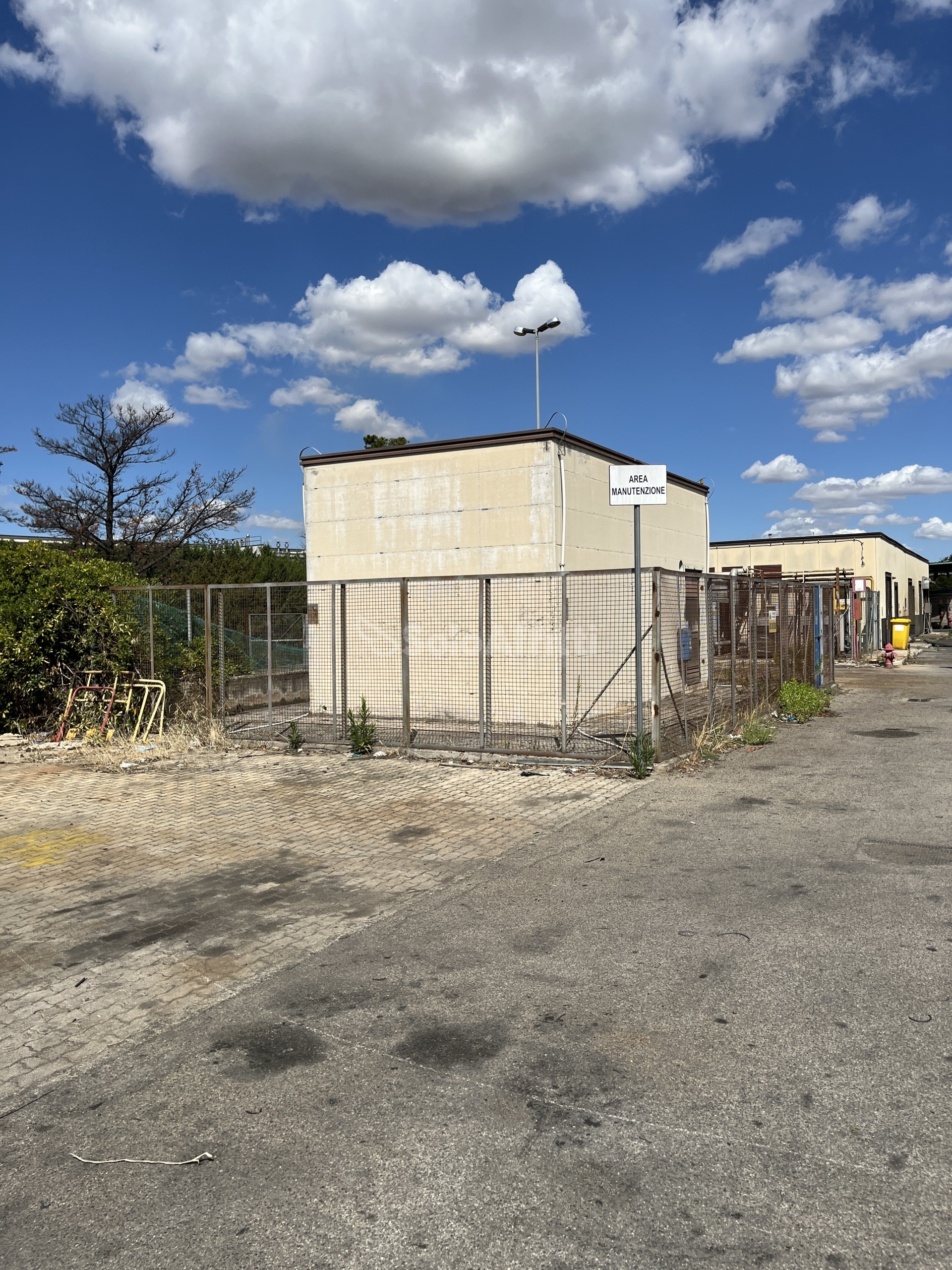 Immagine 17 di Capannone industriale in affitto  in ZONA INDUSTRIALE SAN NICOLA a Melfi