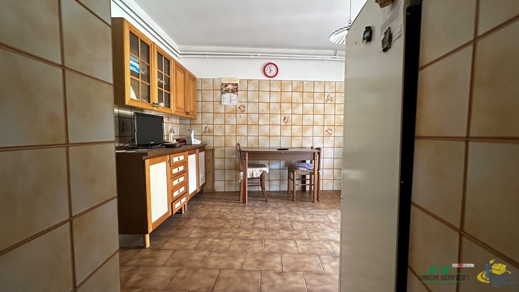 Immagine 4 di Porzione di casa in vendita  in Via Riva D'Armi a Brugnato