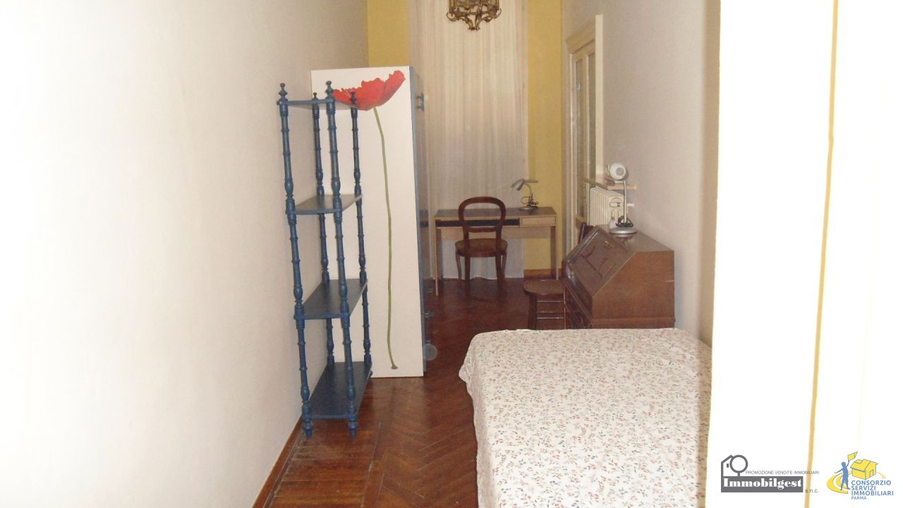 Immagine 7 di Trilocale in vendita  in Strada Garibaldi 45 a Parma