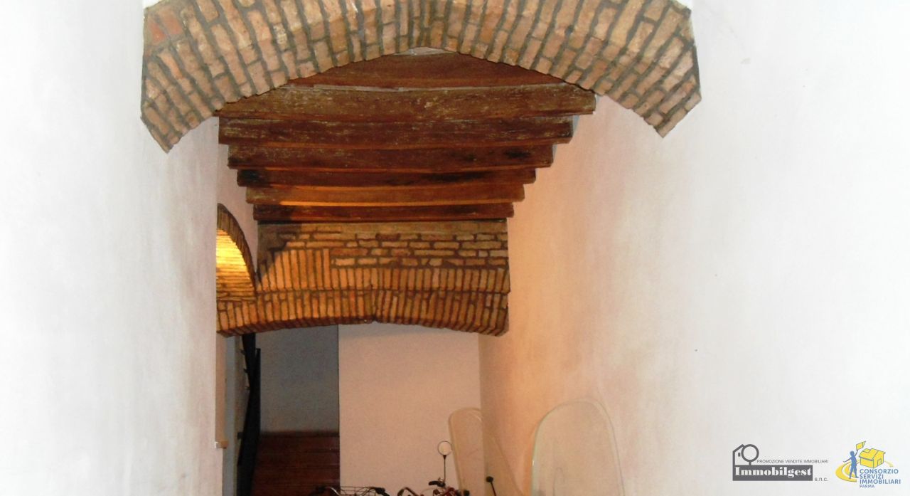 Immagine 20 di Trilocale in vendita  in Strada Garibaldi 45 a Parma