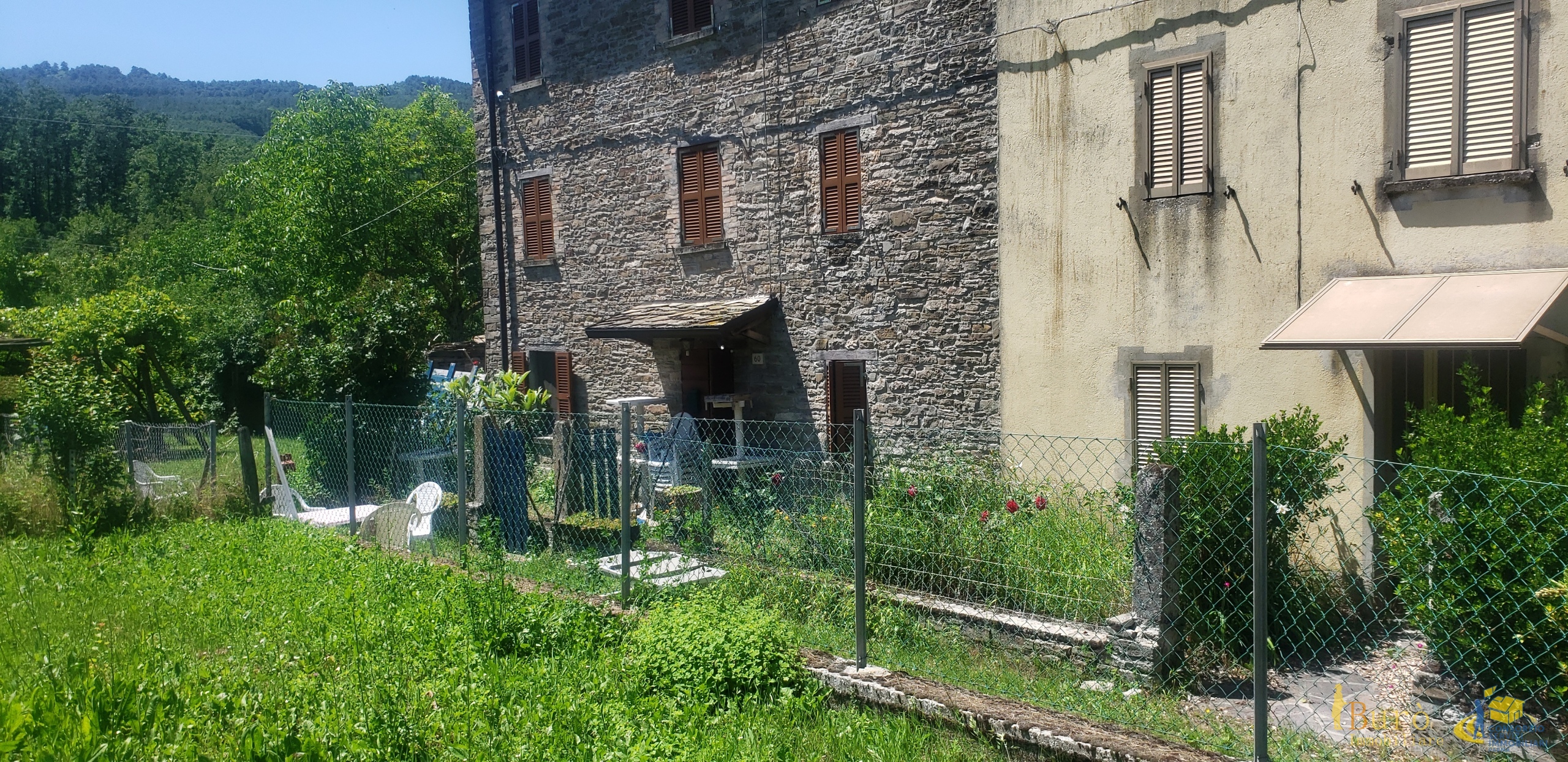 Immagine 4 di Porzione di casa in vendita  in Località Ronchi 59 a Varsi