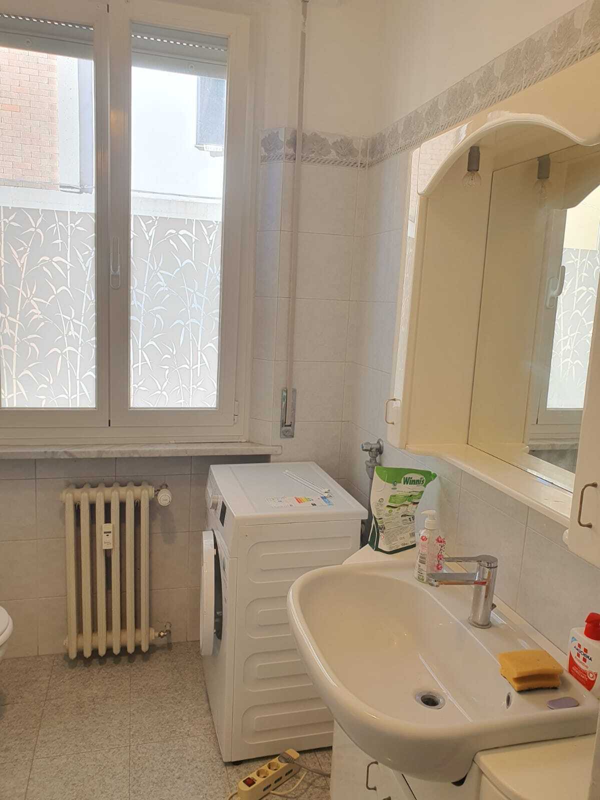 Immagine 20 di Stanza singola in affitto  in Via Marmoladavia marmolada 27 a Parma