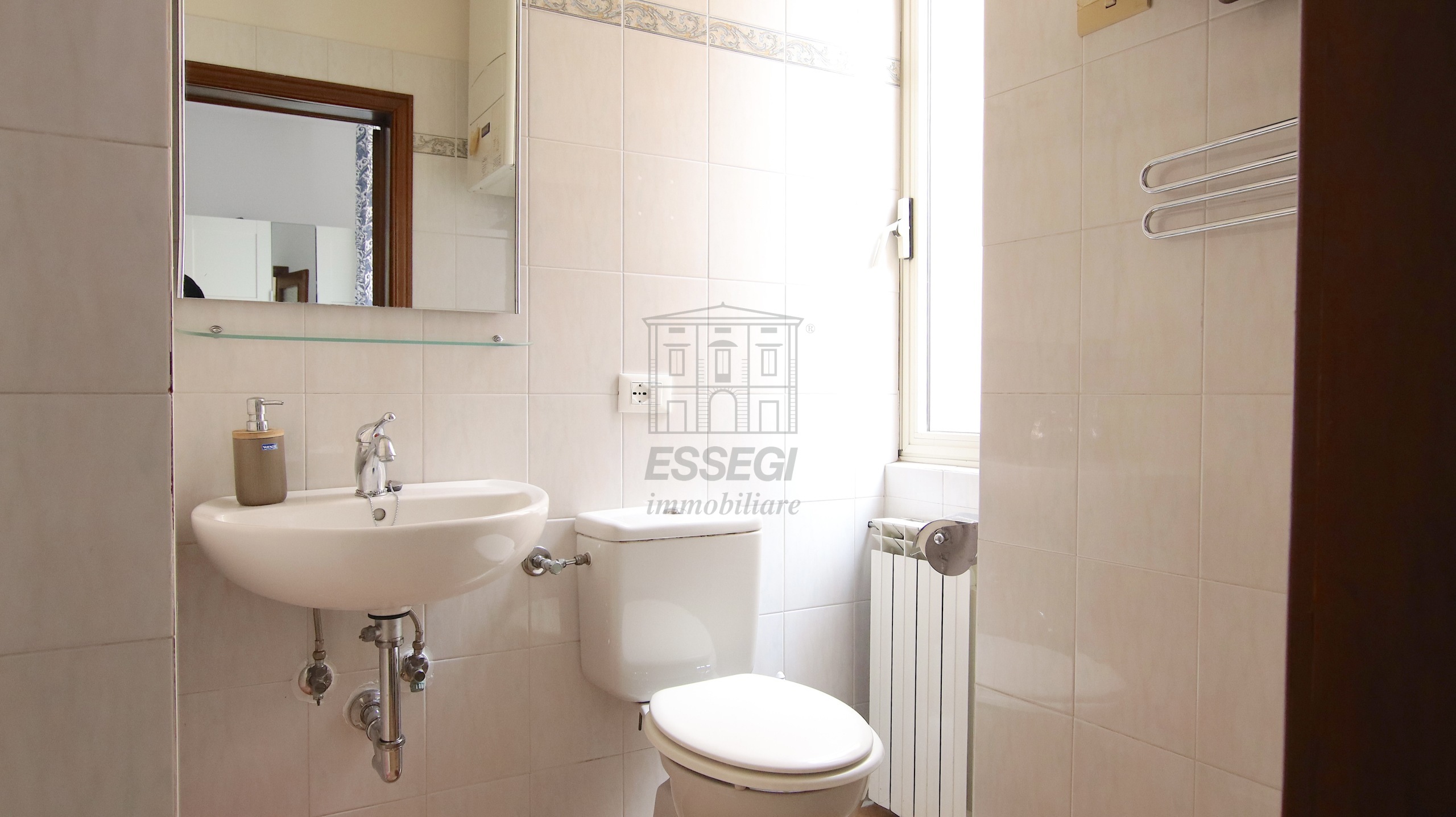 Immagine 23 di Appartamento in vendita  in Via Beccheria 35 a Lucca