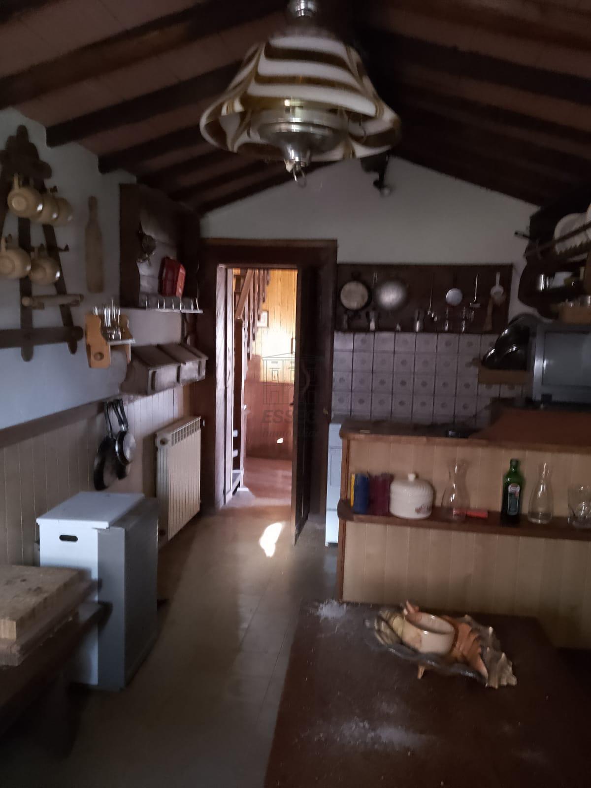 Immagine 5 di Rustico / casale in vendita  a Bagni Di Lucca