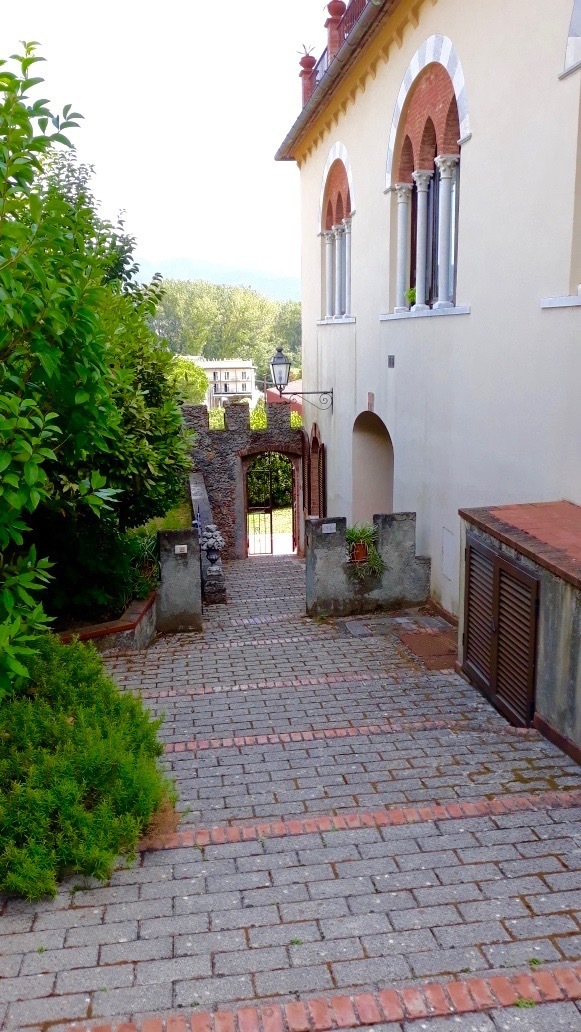 Immagine 18 di Casa semindipendente in vendita  a Ameglia