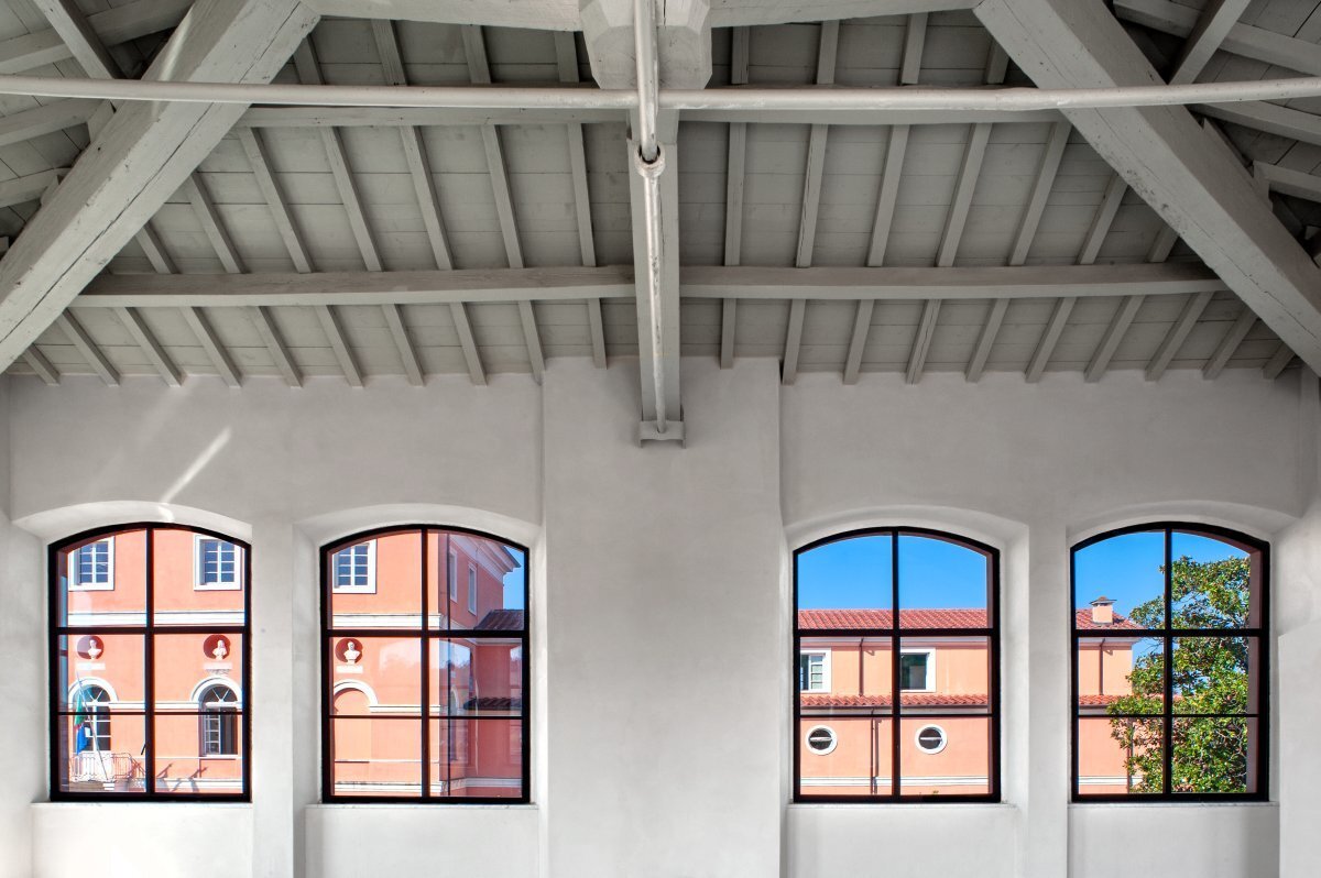 Immagine 13 di Quadrilocale in vendita  a Sarzana