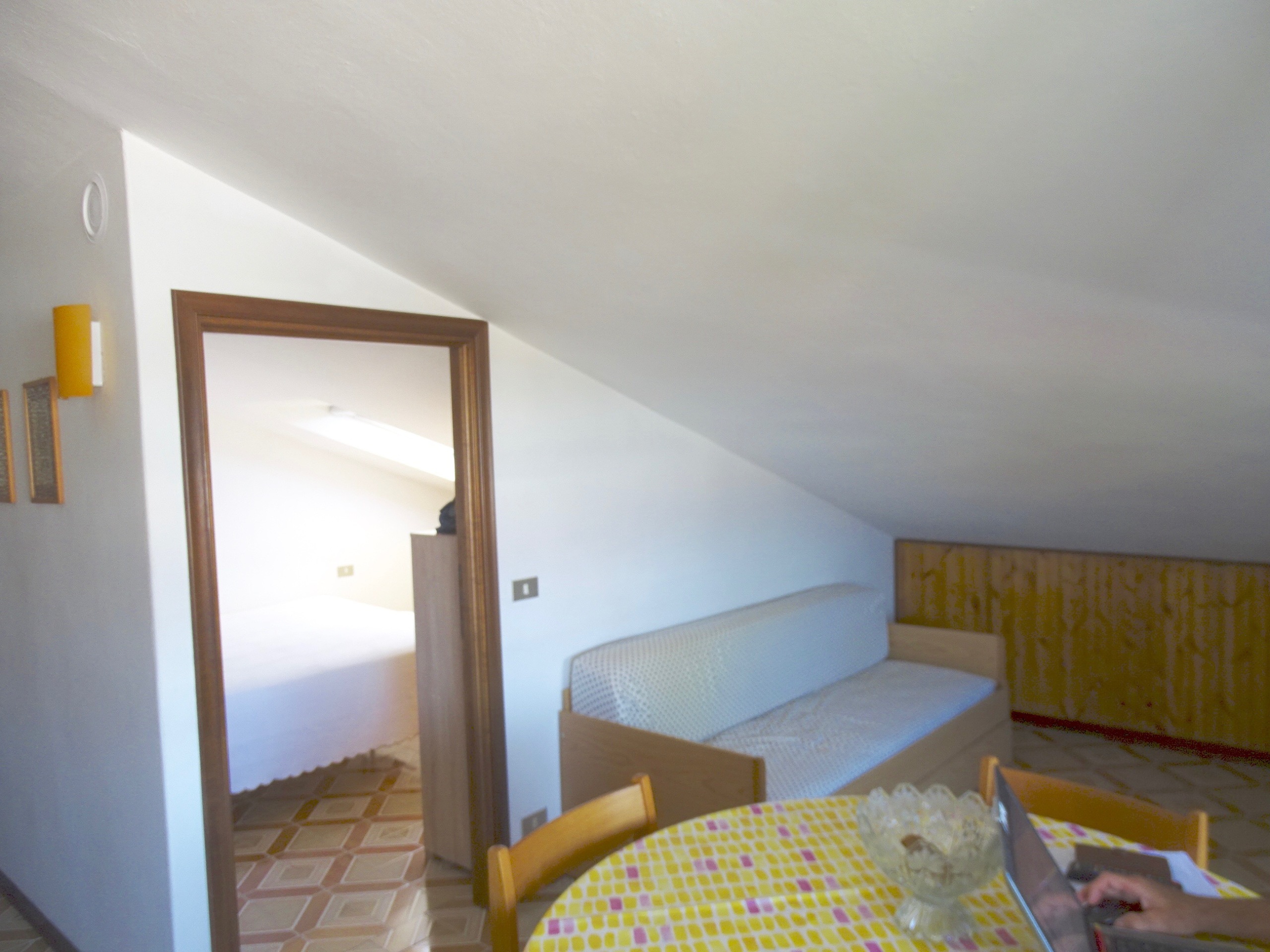 Immagine 8 di Mansarda in vendita  a Ameglia