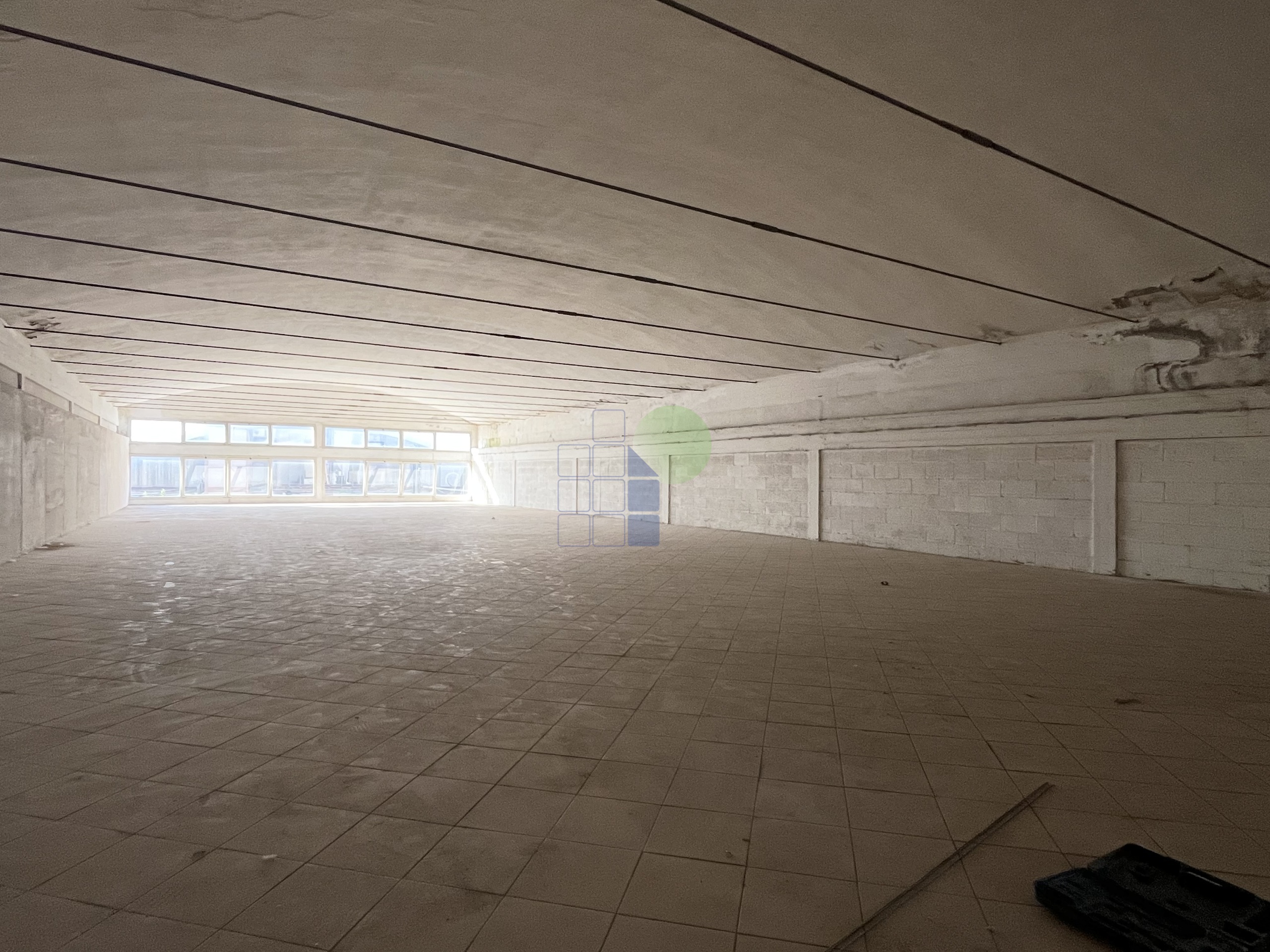 Immagine 2 di Attività artigianale in affitto  in Via Pian di Rota a Livorno