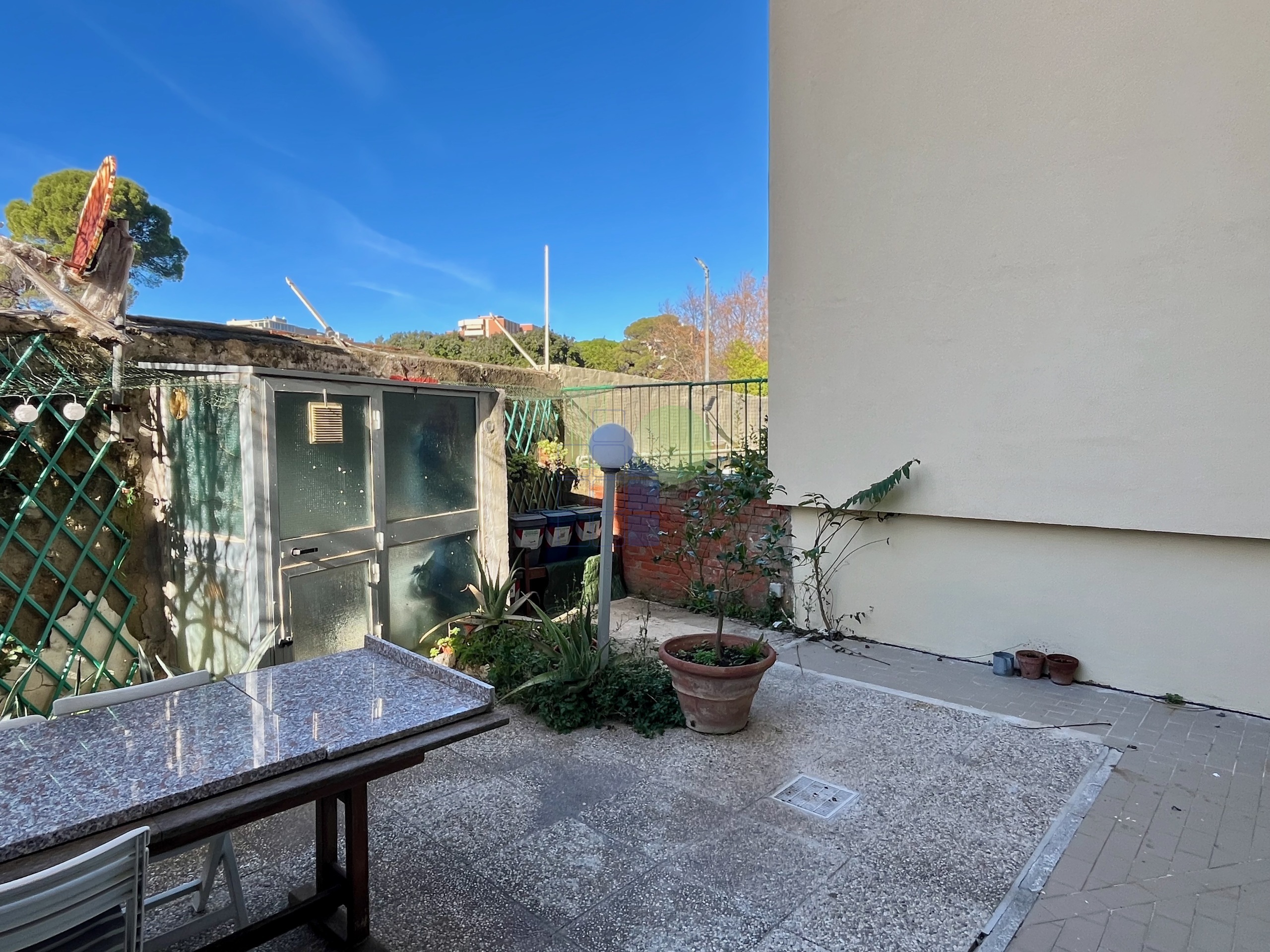 Immagine 25 di Trilocale in vendita  in Via Montebello 55 a Livorno