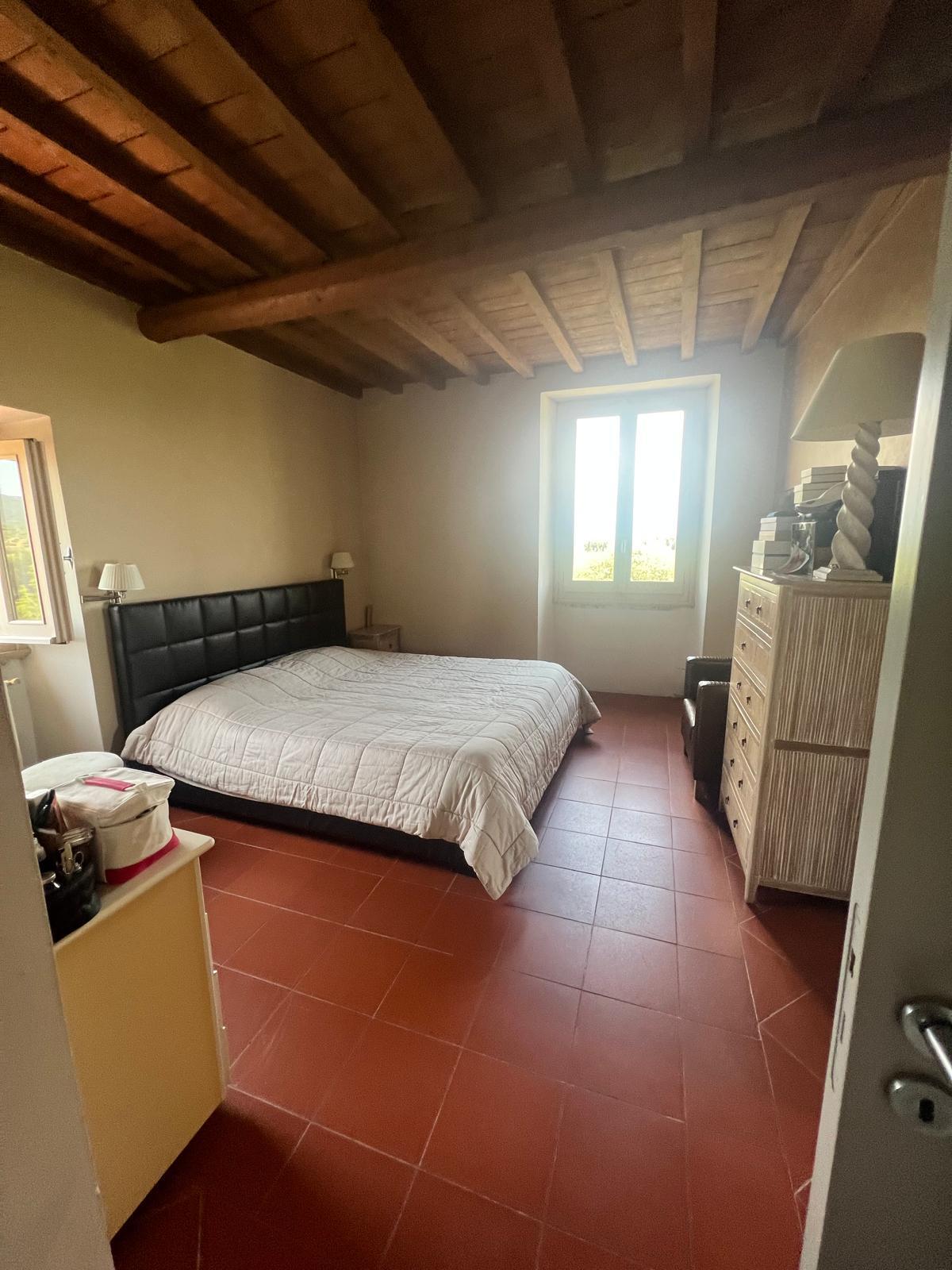 Immagine 72 di Porzione di casa in vendita  in Via di Vingone a Scandicci