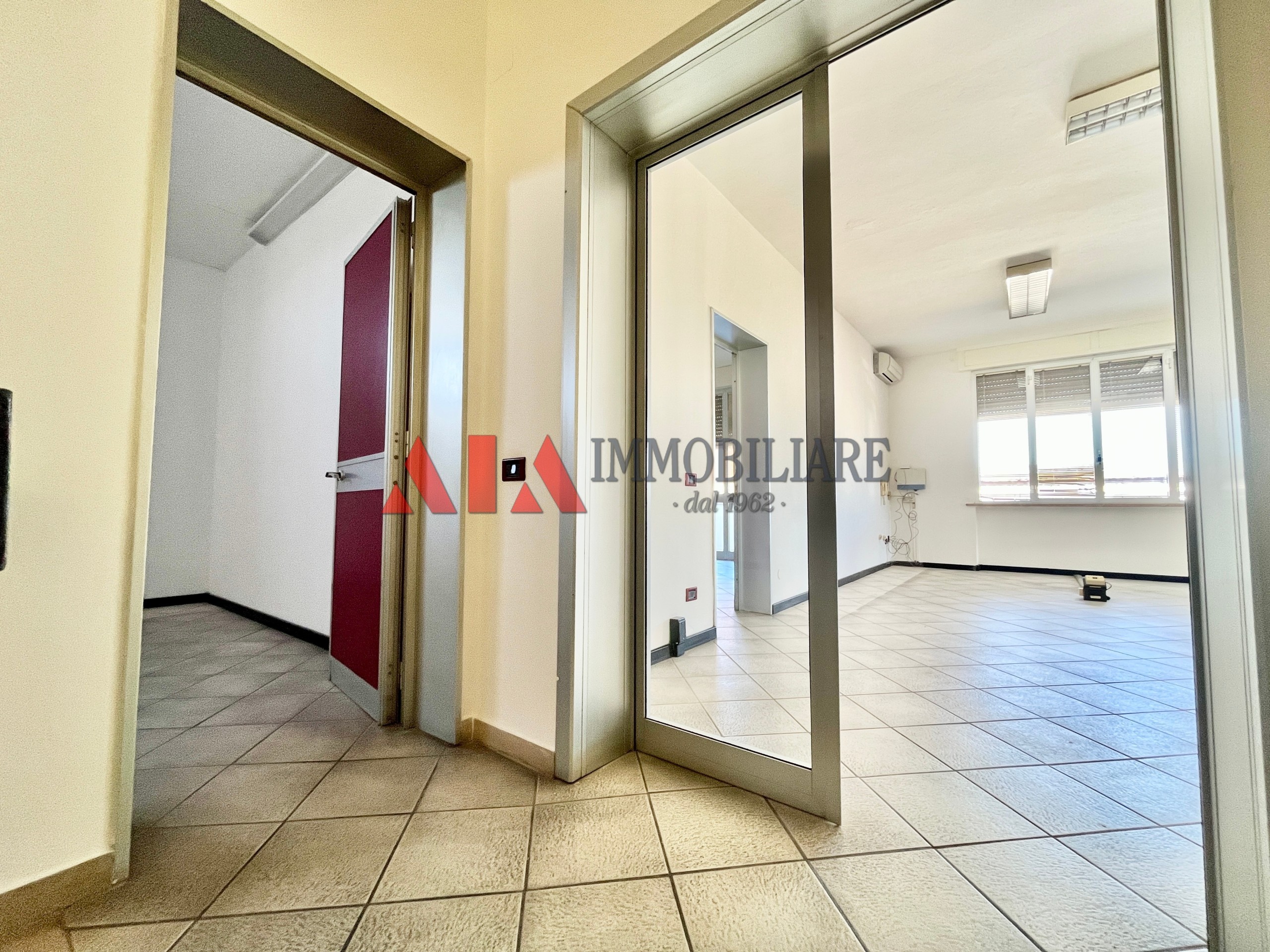 Immagine 6 di Ufficio in affitto  in Via D'acquisto Salvo a Pontedera