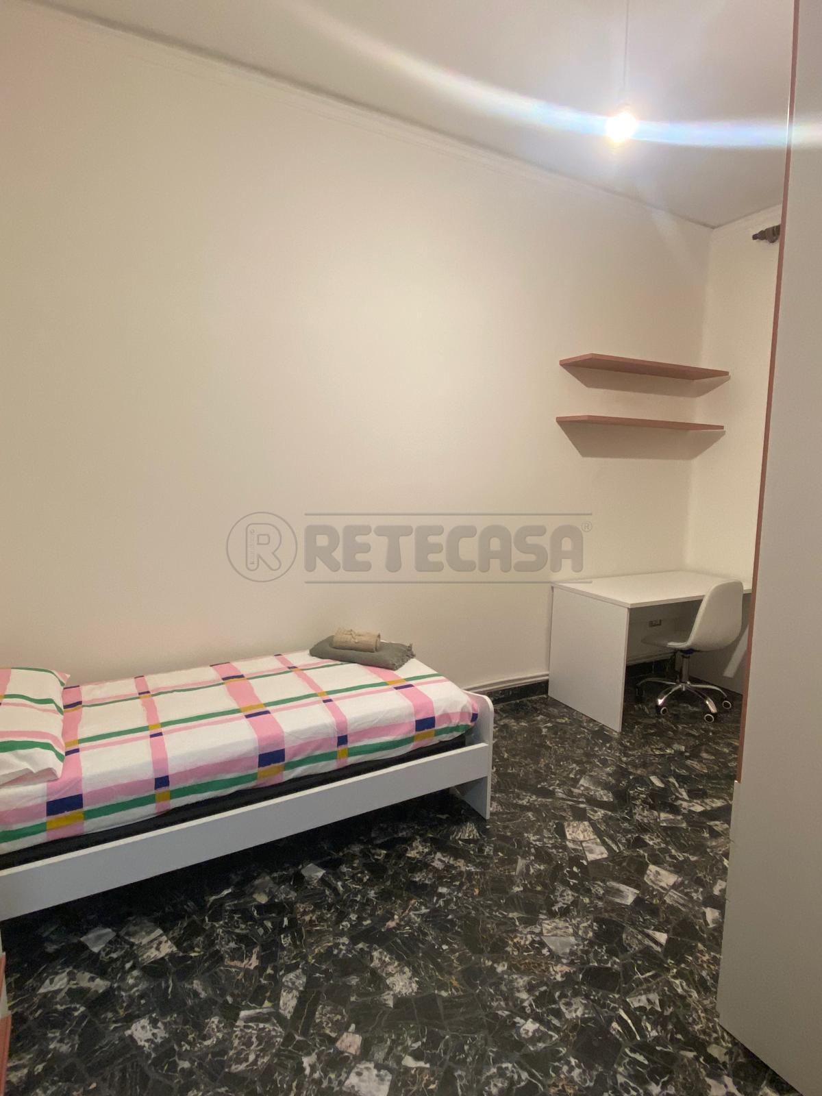Immagine 12 di Stanza singola in affitto  in Corso Padova a Vicenza