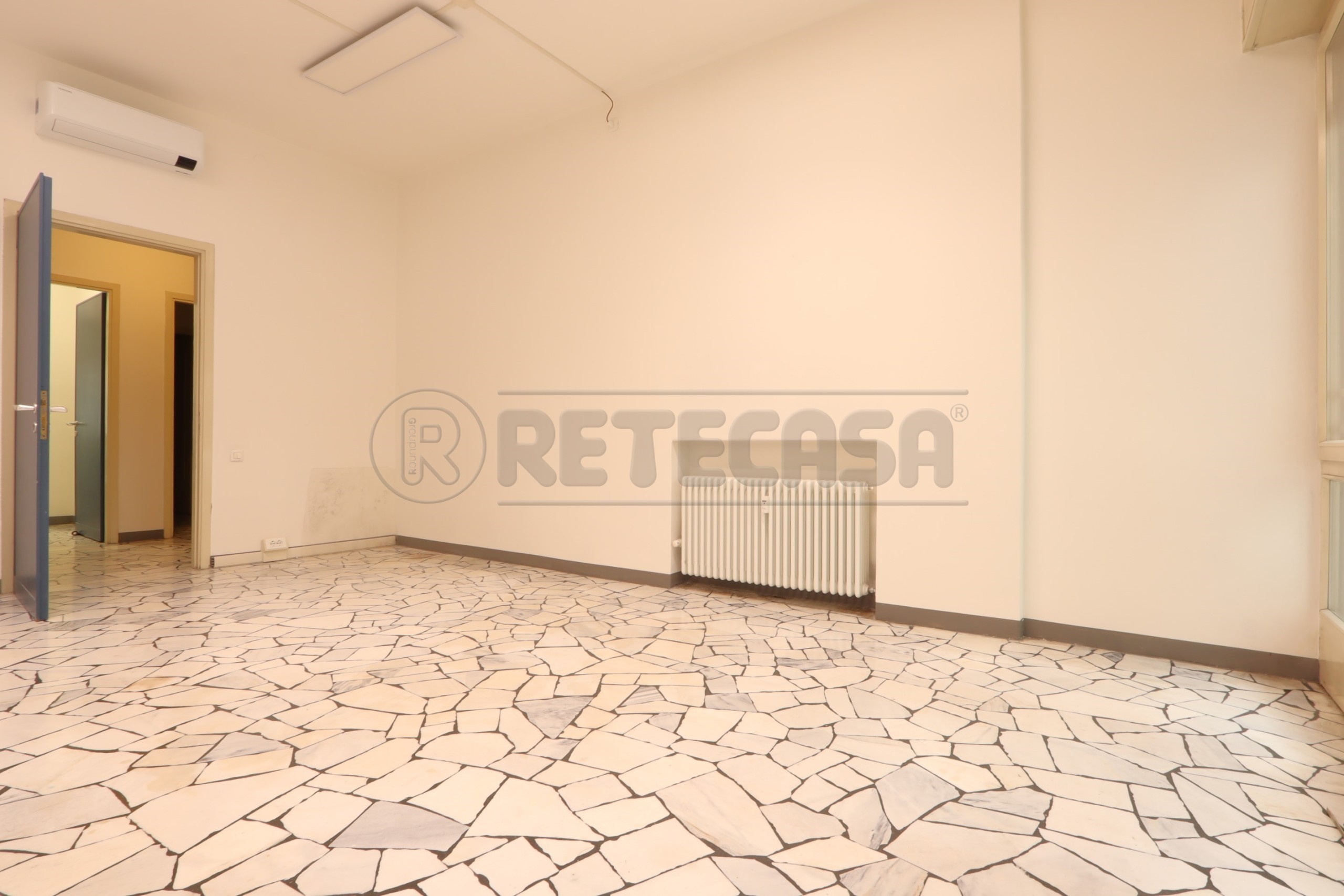 Immagine 4 di Ufficio in affitto  in Viale Milano 56 a Vicenza