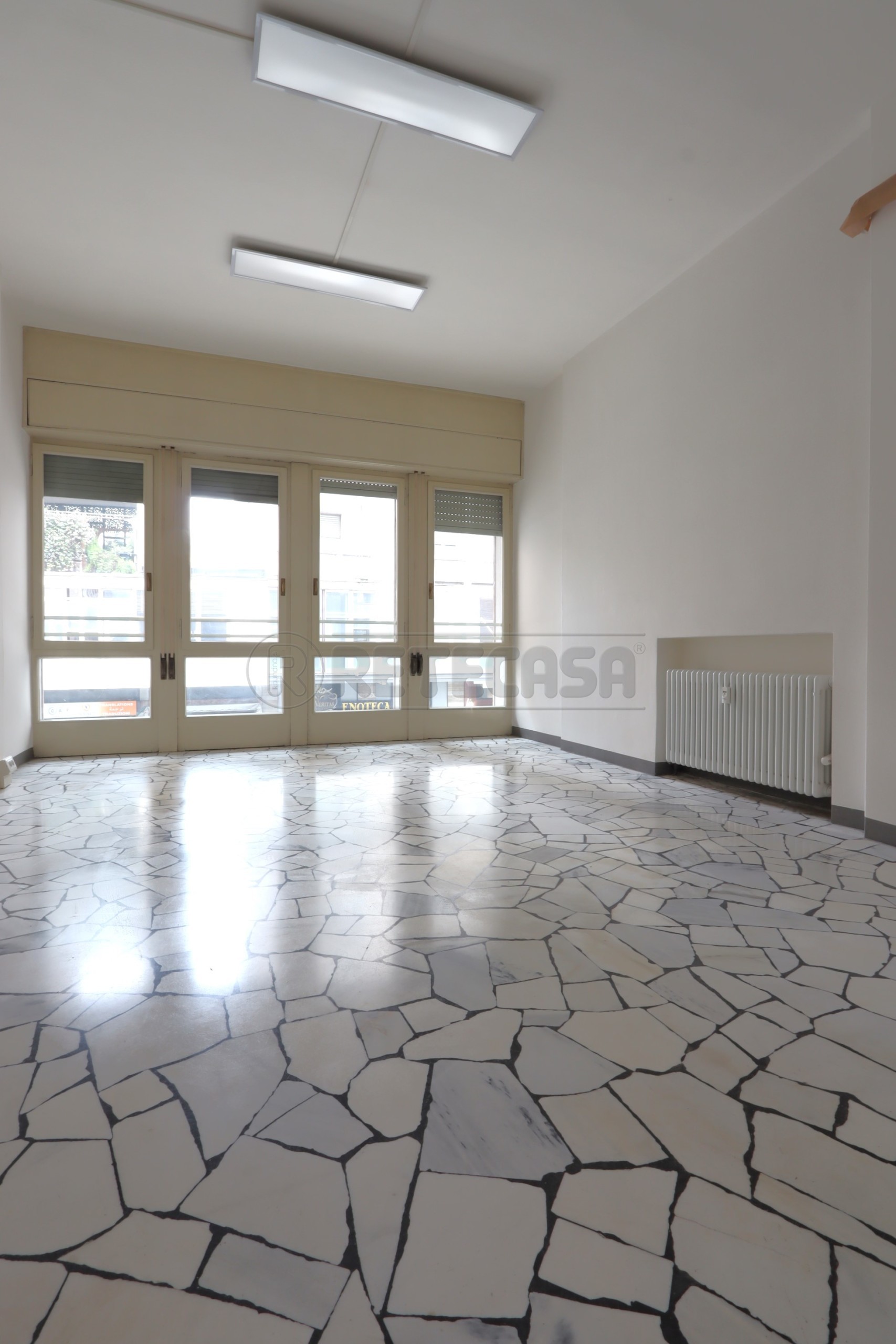 Immagine 32 di Ufficio in affitto  in Viale Milano 56 a Vicenza