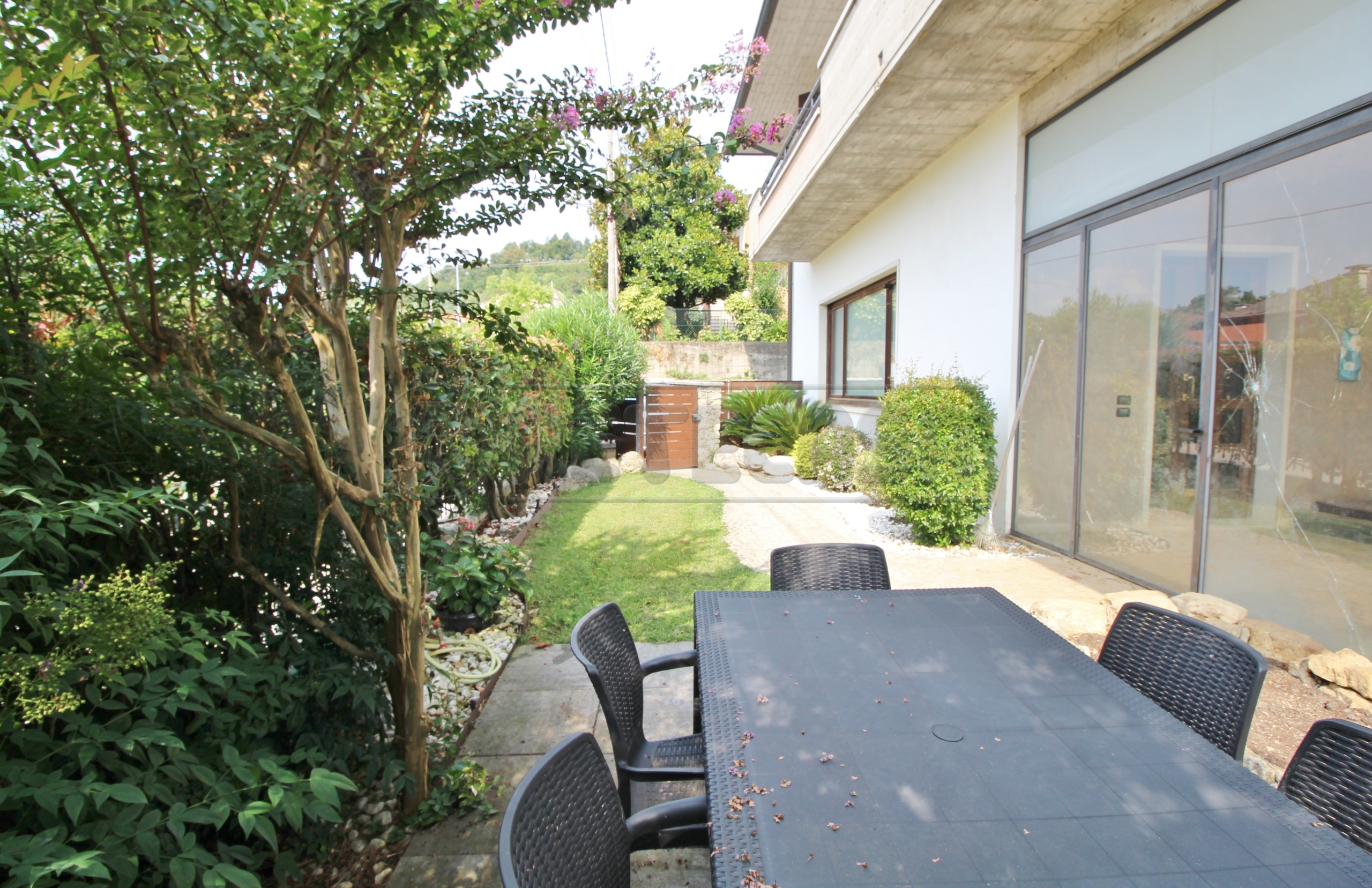 Immagine 3 di Casa bifamiliare in vendita  in Via S.Urbano 63 a Montecchio Maggiore