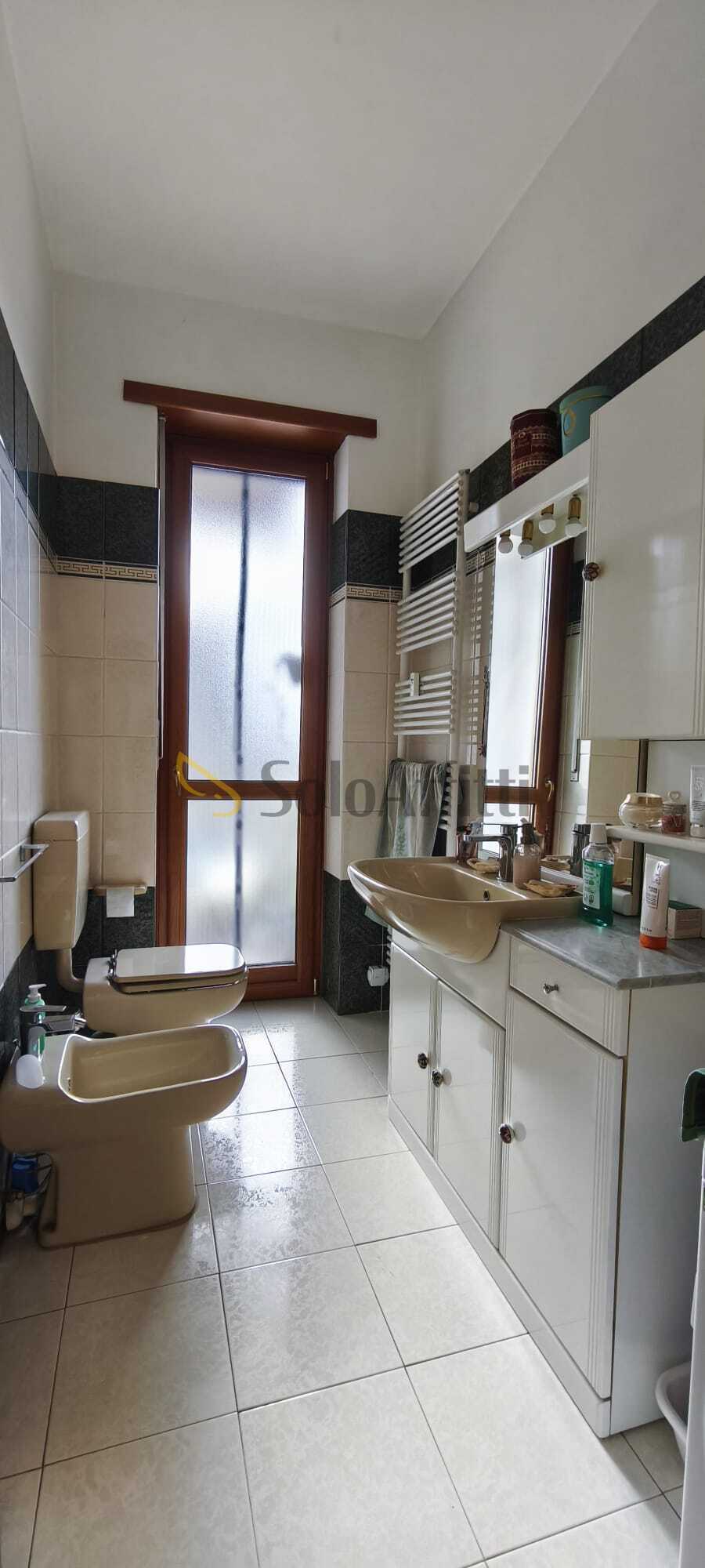 Immagine 24 di Trilocale in affitto  in Corso Torino 107 a Chieri