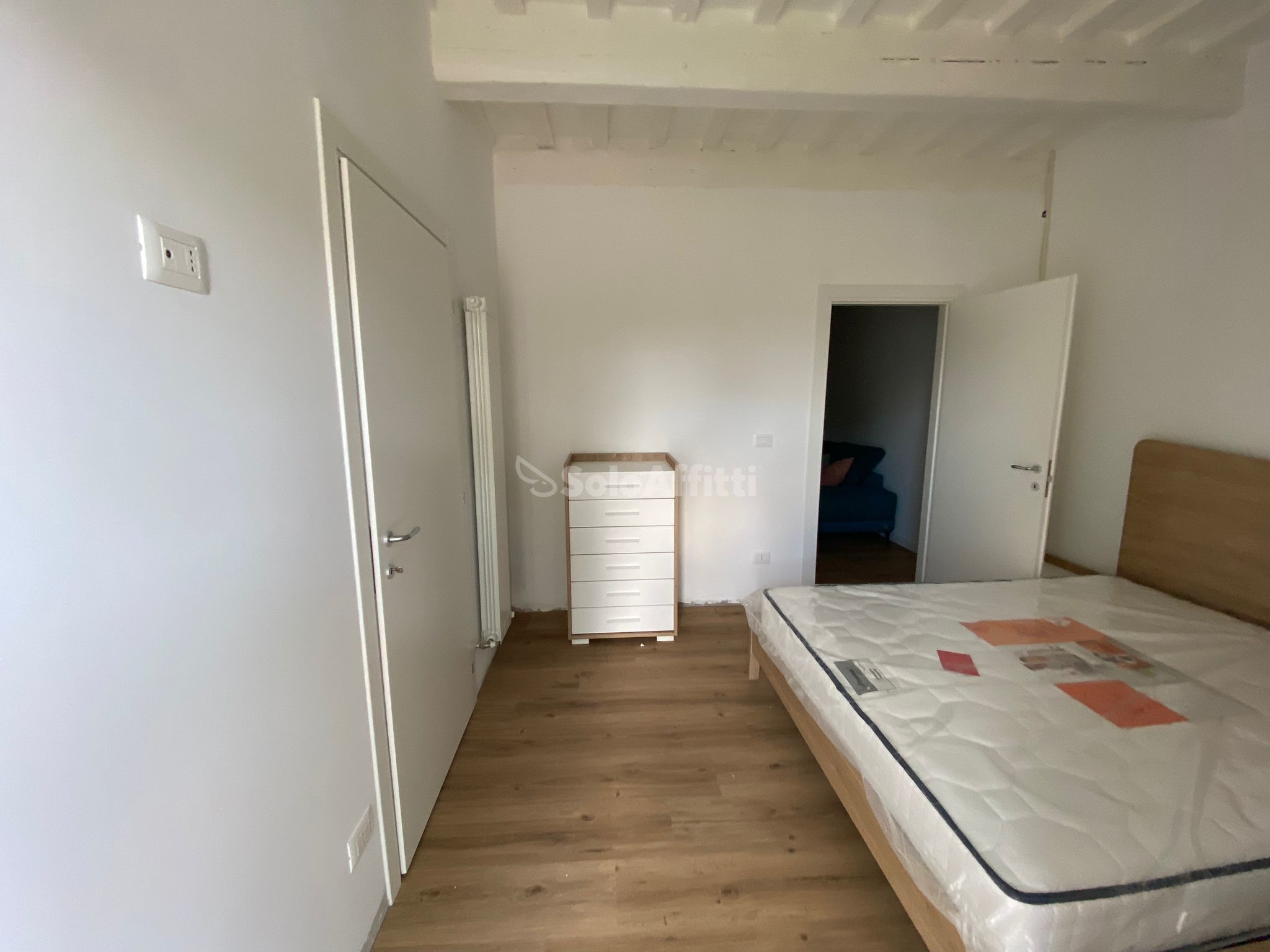 Immagine 8 di Bilocale in affitto  a Jesi