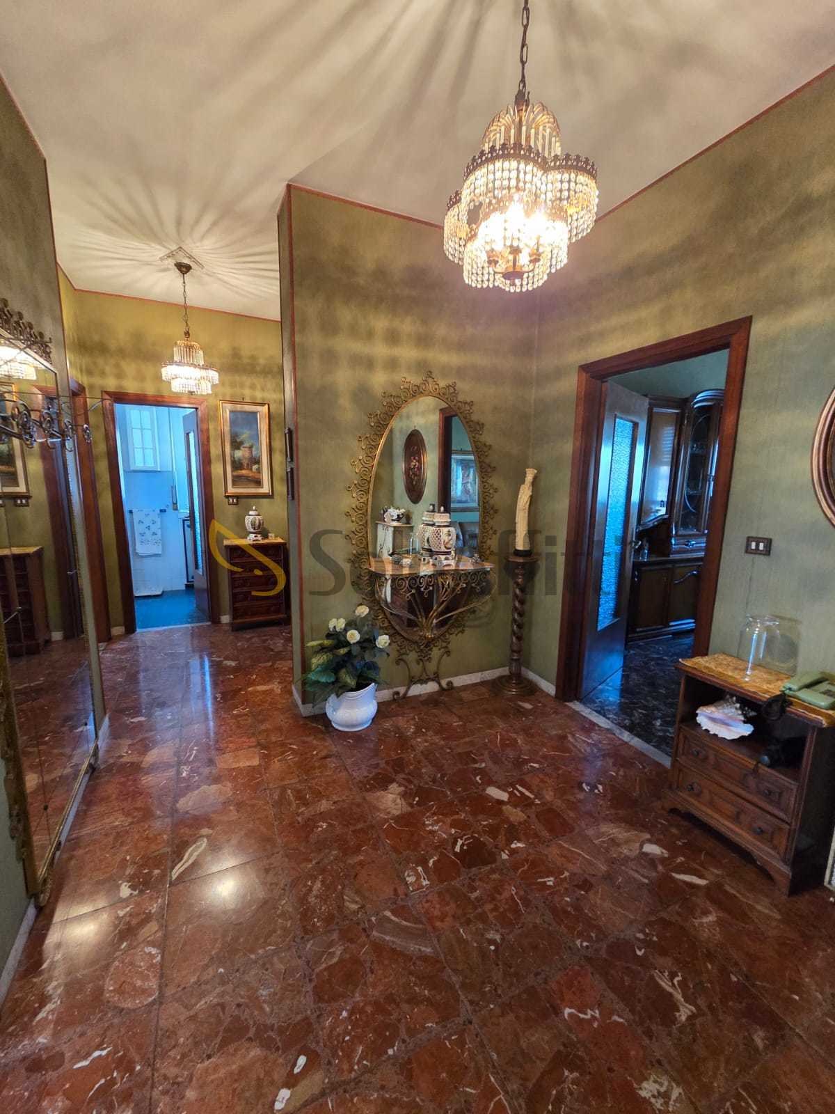 Immagine 12 di Quadrilocale in affitto  in Via Fratelli Fornaca a Torino