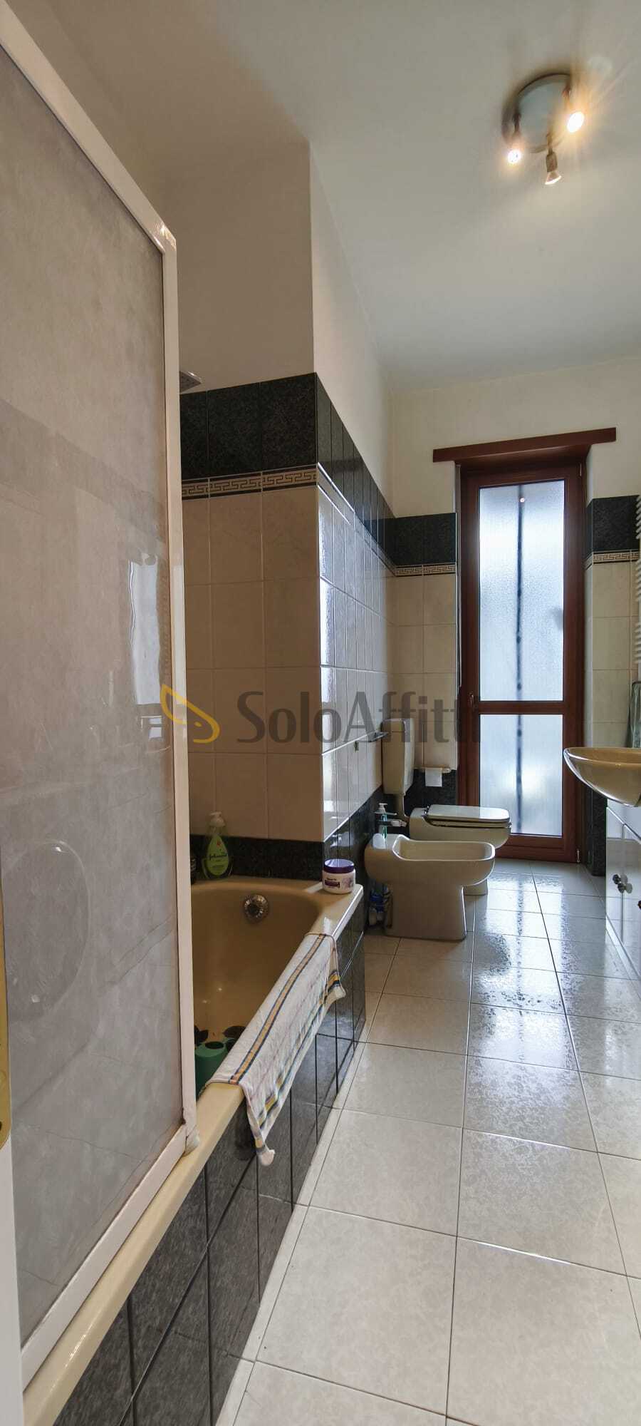 Immagine 23 di Trilocale in affitto  in Corso Torino 107 a Chieri