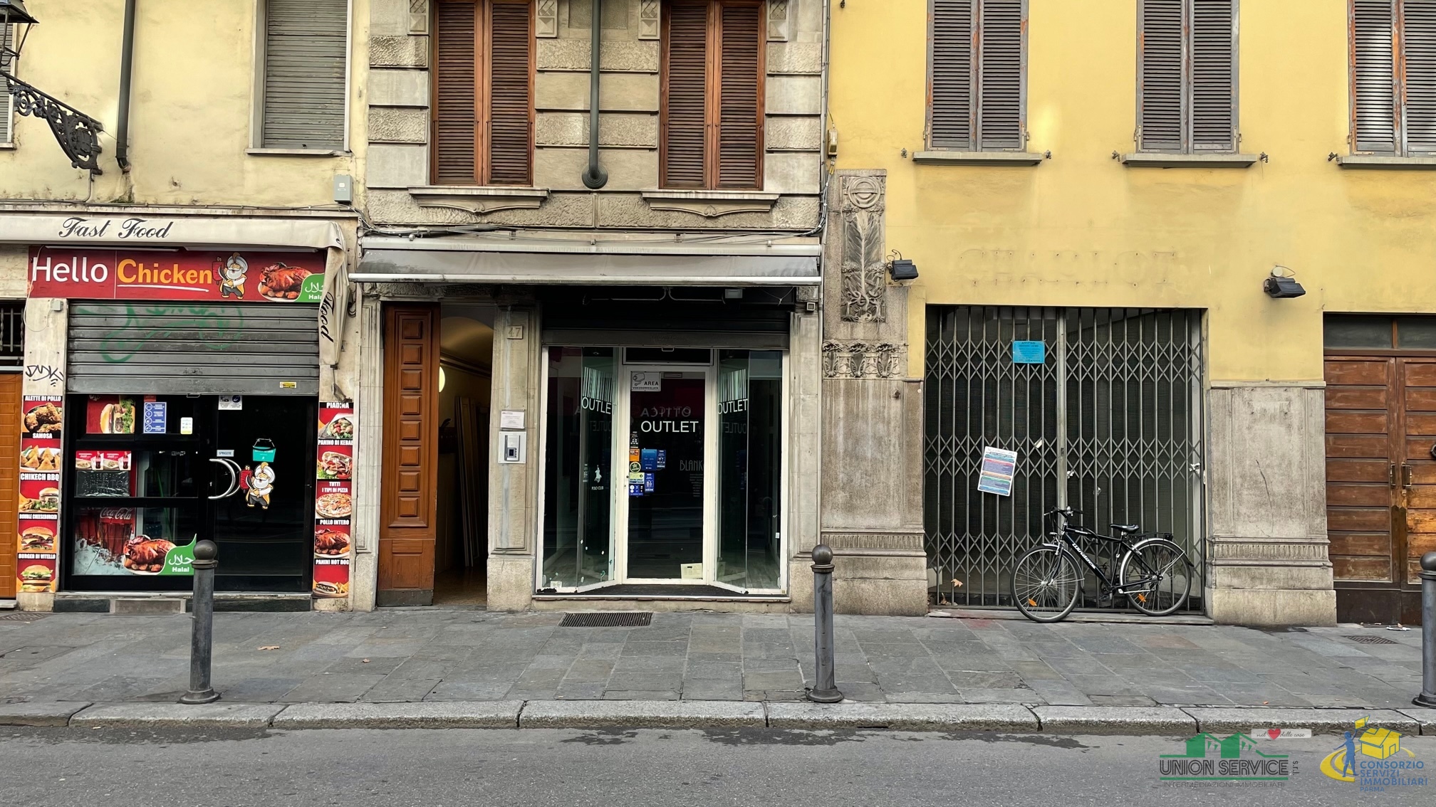 Immagine 6 di Locale commerciale in vendita  in Strada Garibaldi a Parma