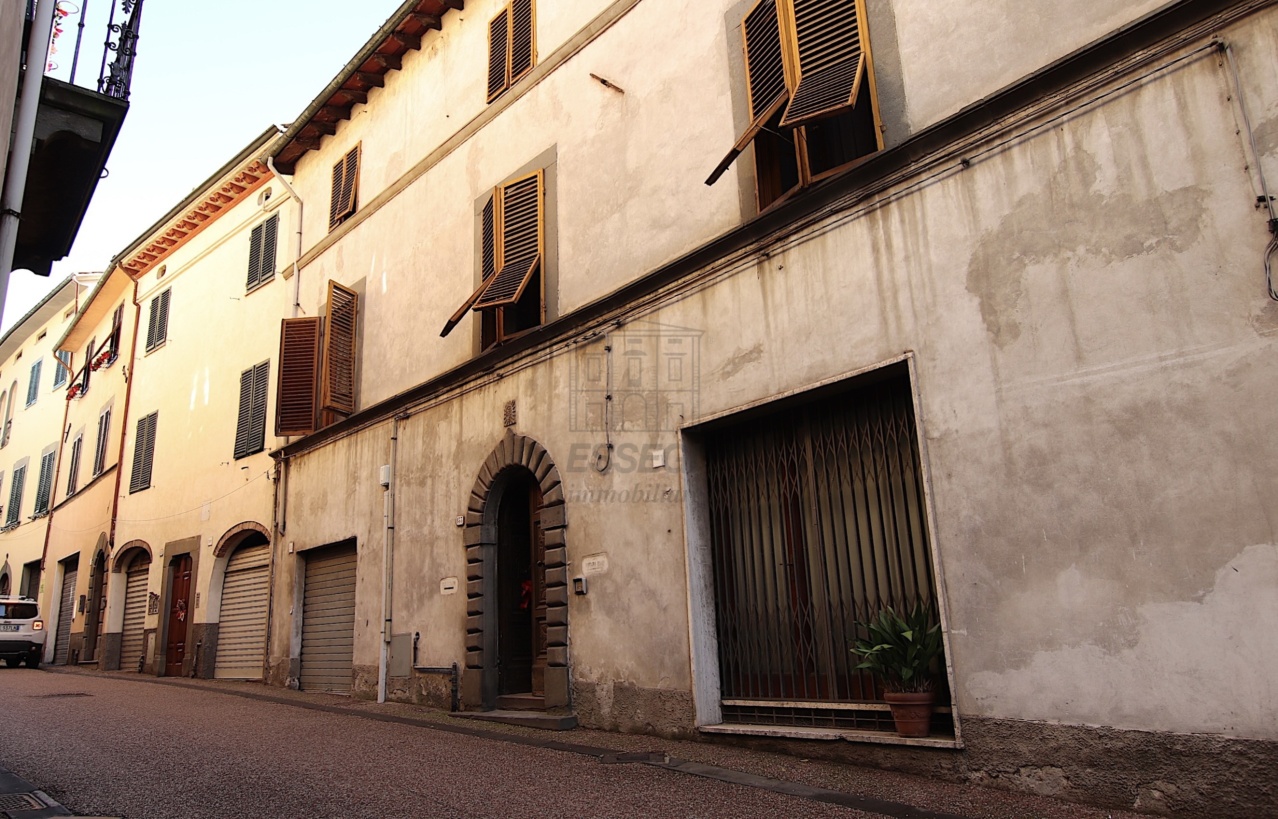 Immagine 2 di Villa in vendita  in Via Ludovica a Borgo A Mozzano