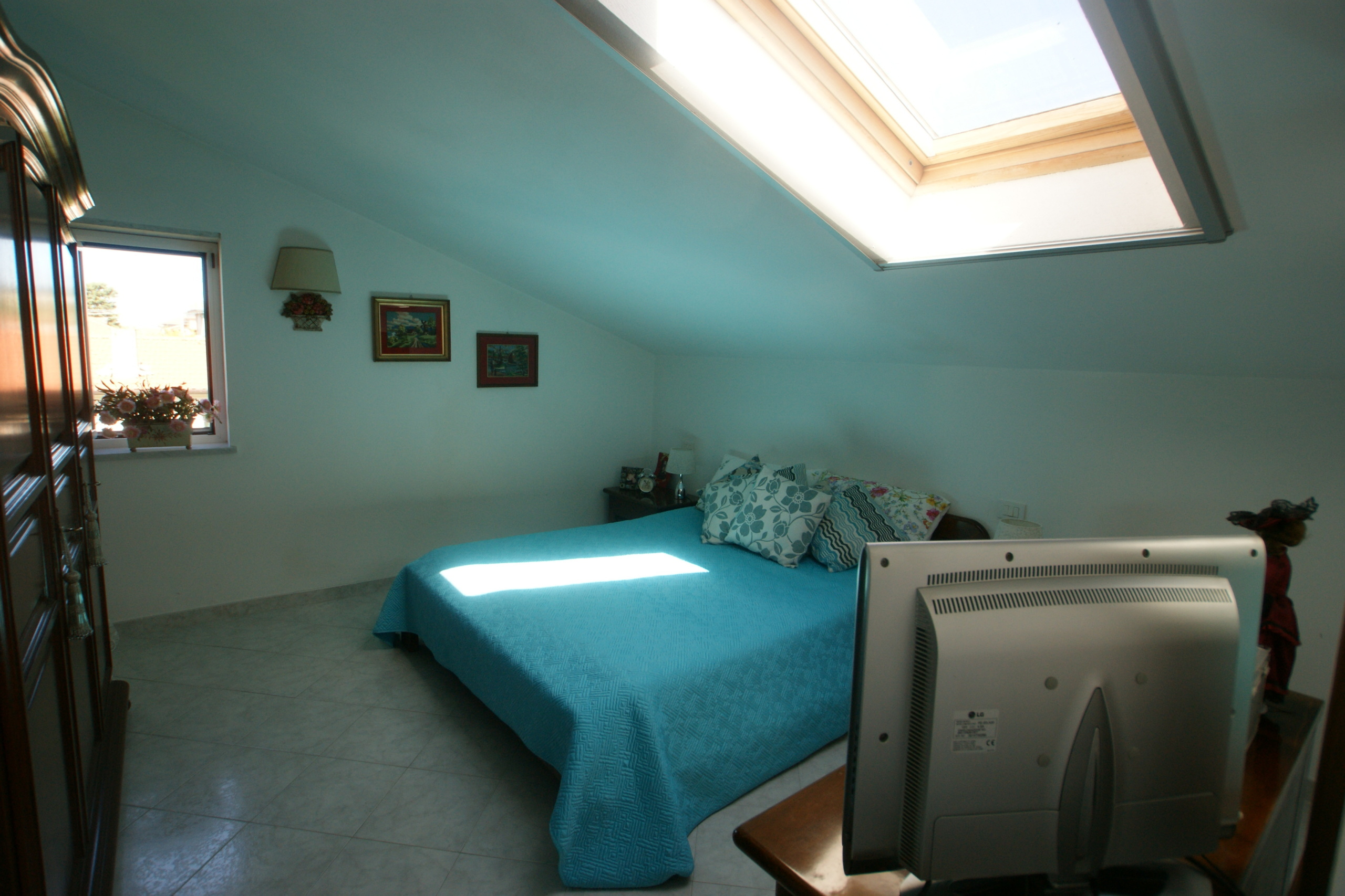 Immagine 13 di Casa semindipendente in vendita  a Castelnuovo Magra