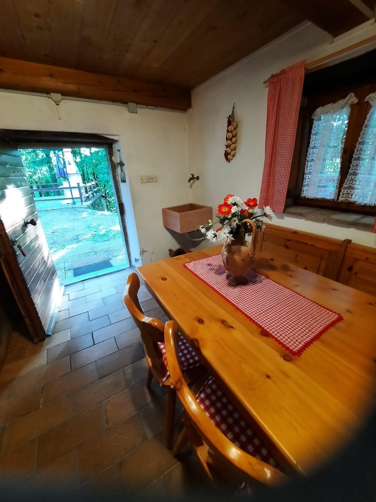 Immagine 7 di Pentalocale in vendita  in Via Verna a Chitignano