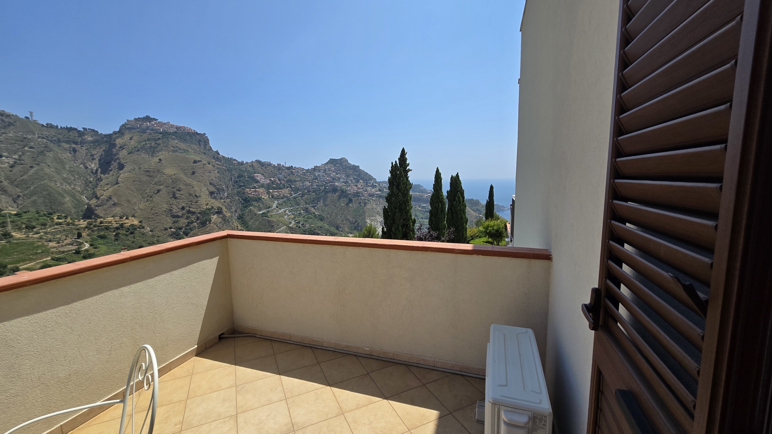 Immagine 73 di Villa in vendita  in c.da mastrissa snc a Taormina