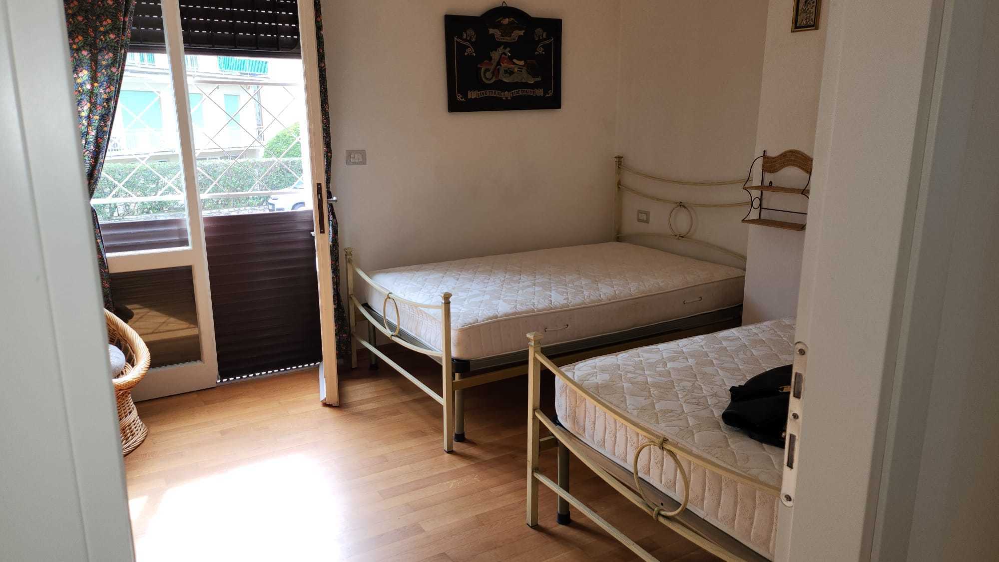 Immagine 26 di Appartamento in vendita  a Viareggio