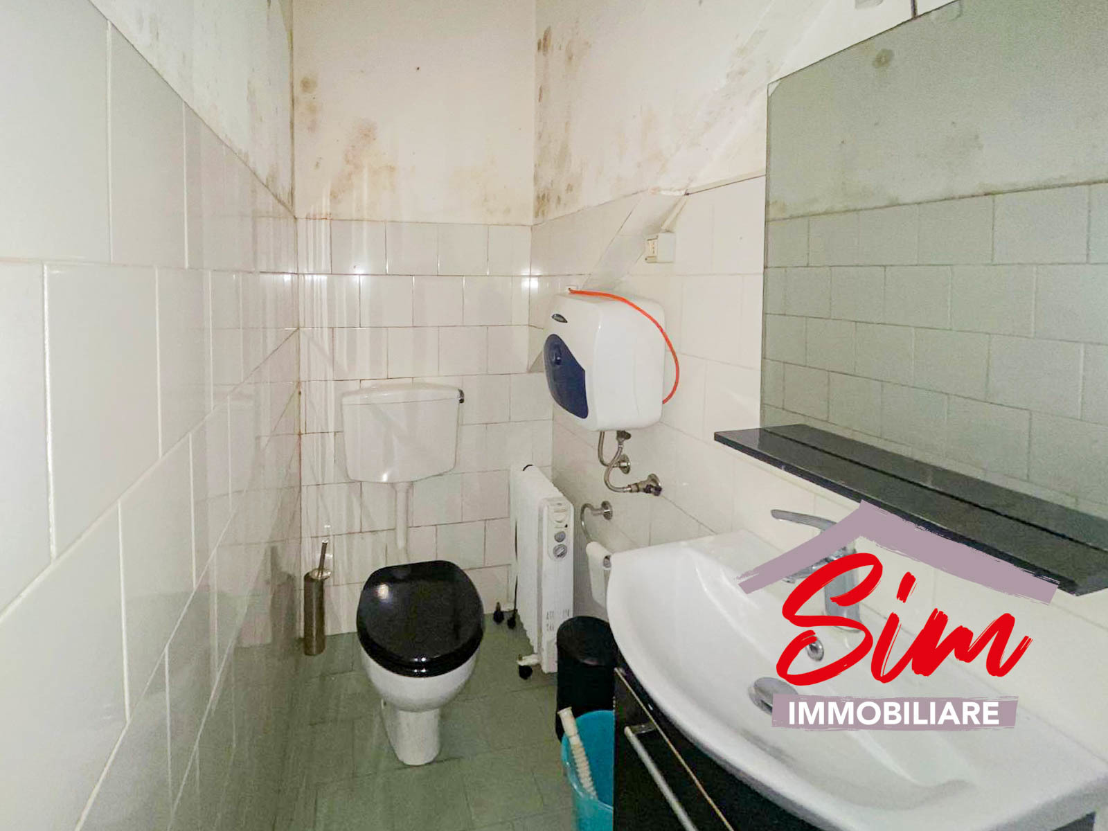 Immagine 21 di Locale commerciale in affitto  in c.so Italia snc a Novara