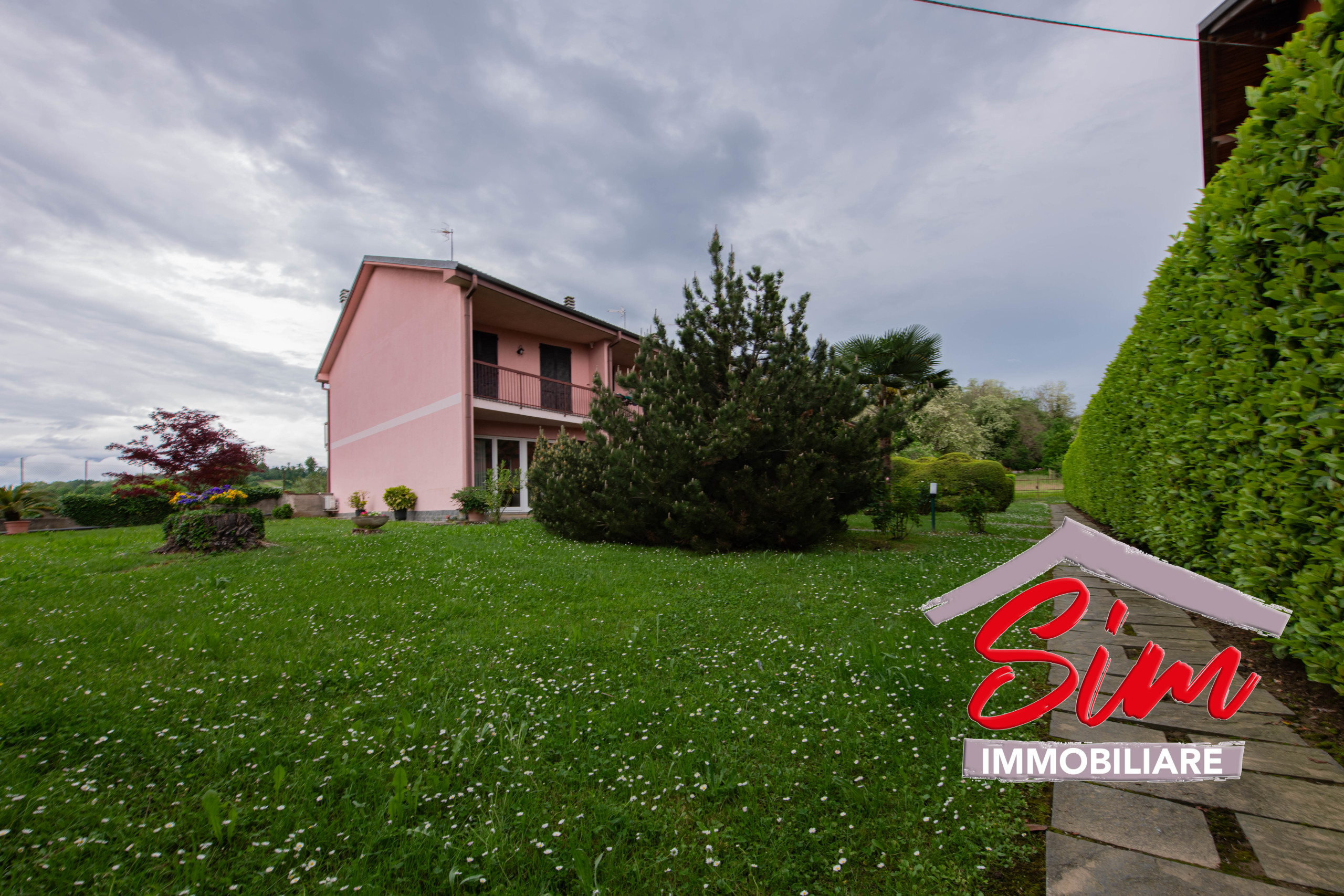 Immagine 2 di Villetta a schiera in vendita  in Via Giuppini sn a Sizzano