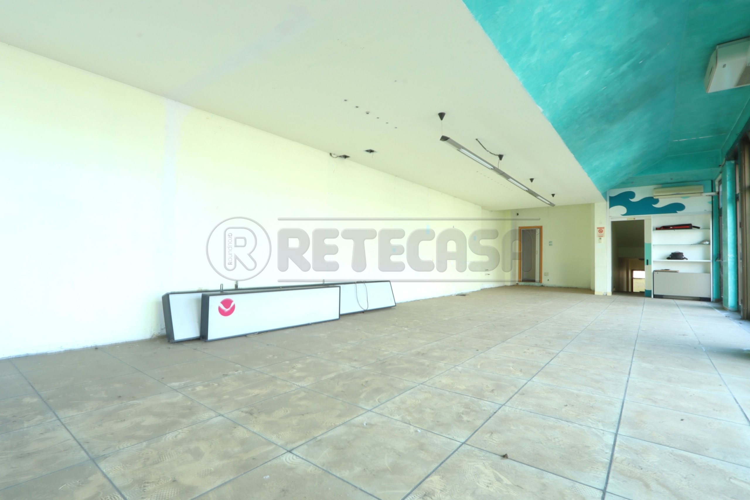 Immagine 4 di Locale commerciale in vendita  in Viale Giuseppe Verdi 32 a Vicenza