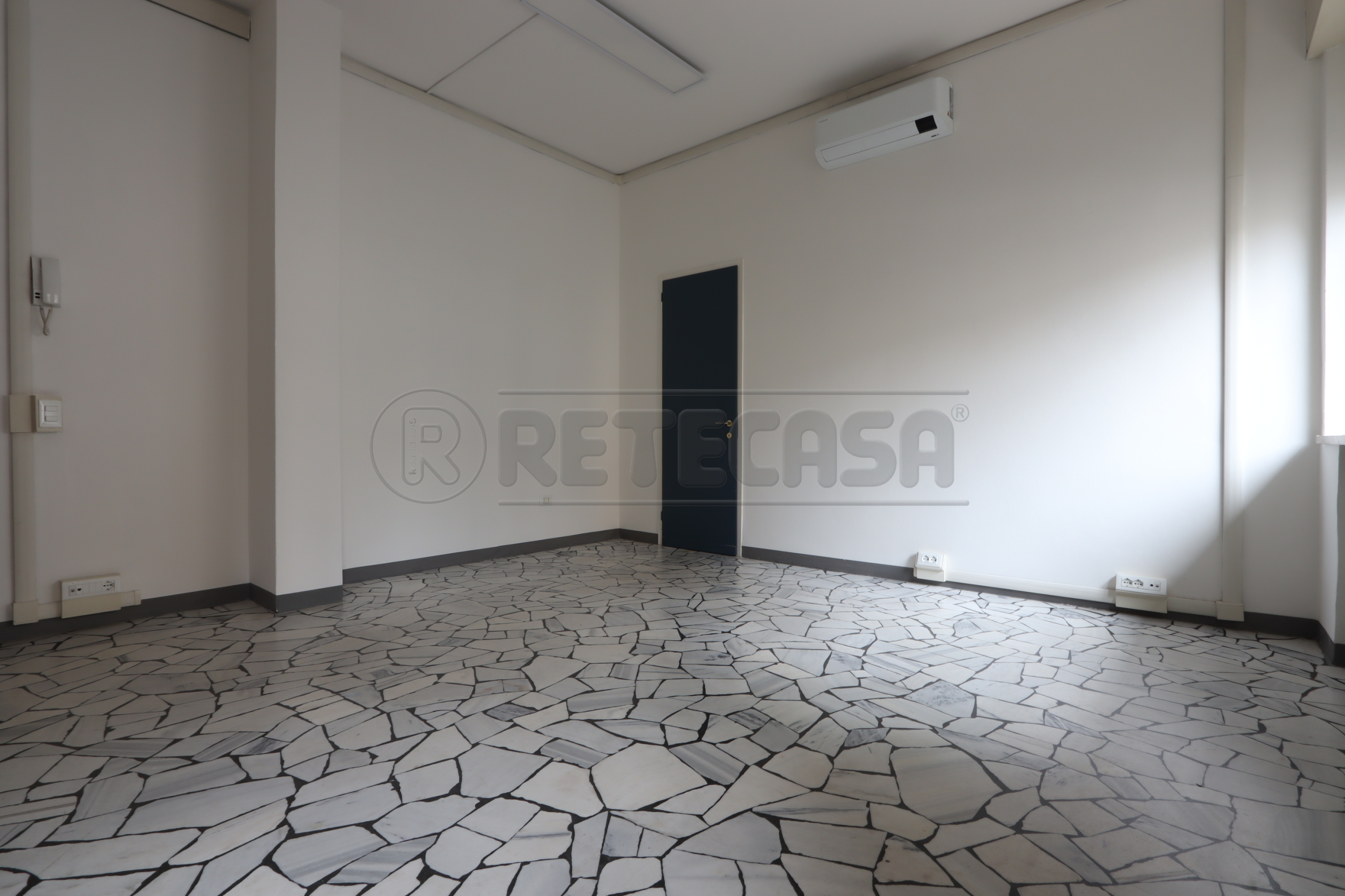 Immagine 20 di Ufficio in affitto  in Viale Milano 56 a Vicenza