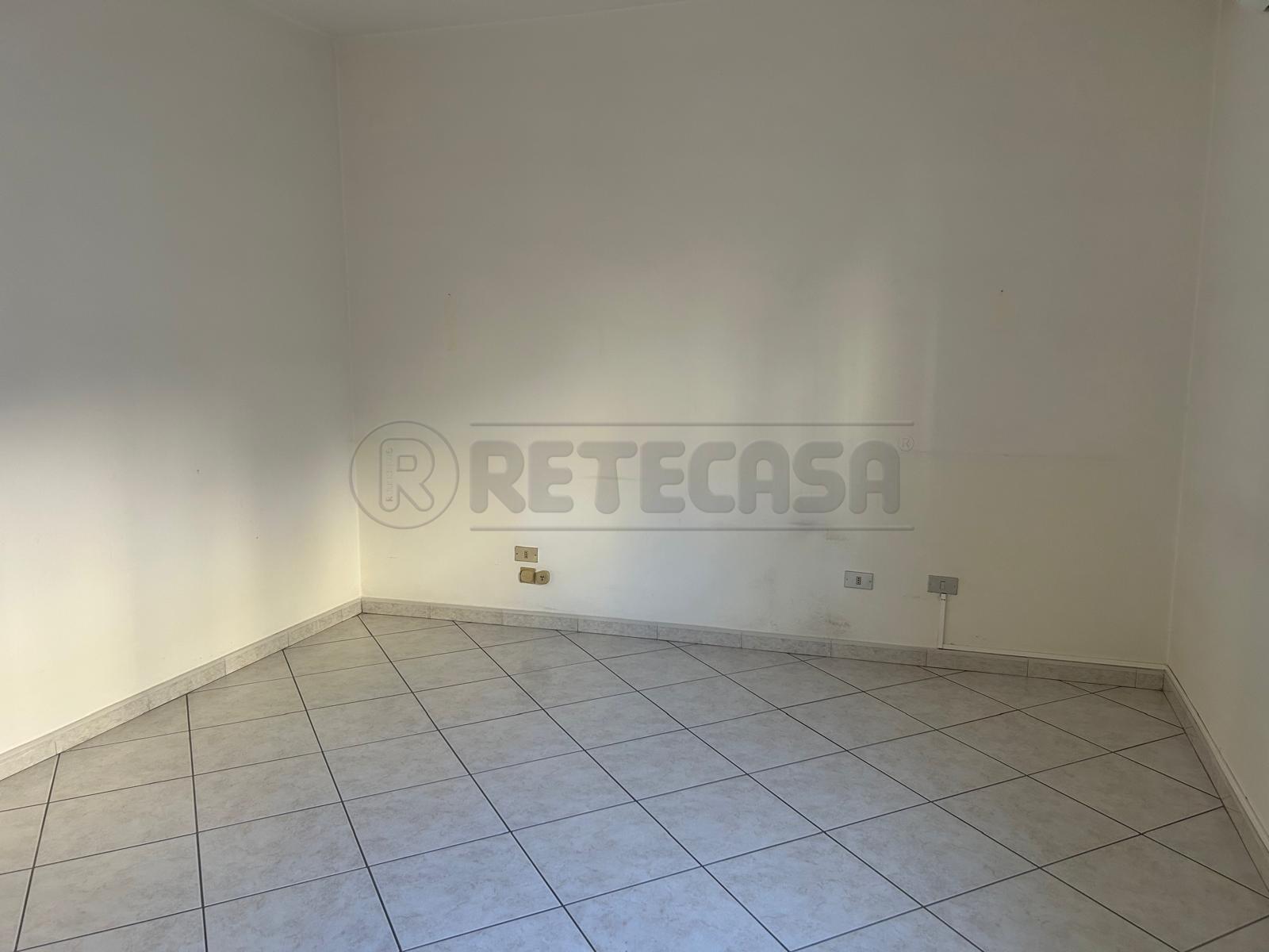 Immagine 10 di Quadrilocale in vendita  in via Tricomi 11 a Caltanissetta