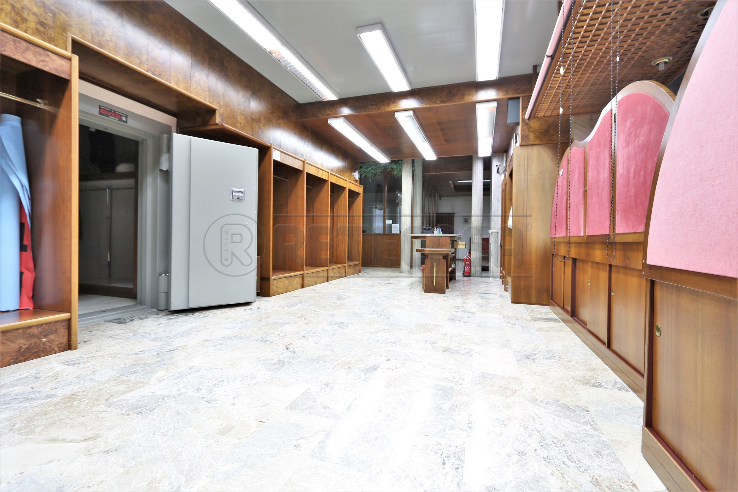 Immagine 9 di Locale commerciale in vendita  in via dal ponte a Torri Di Quartesolo