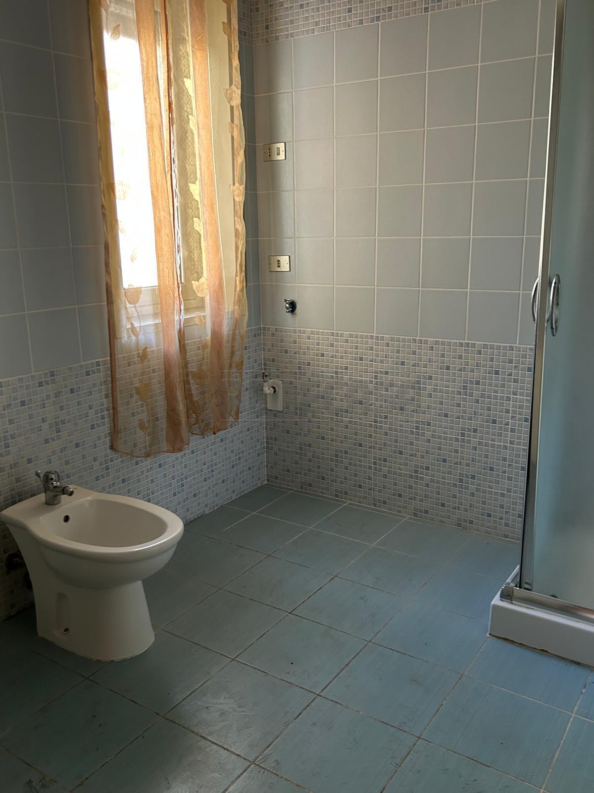 Immagine 13 di Trilocale in vendita  in via Salvati 74 a Caltanissetta