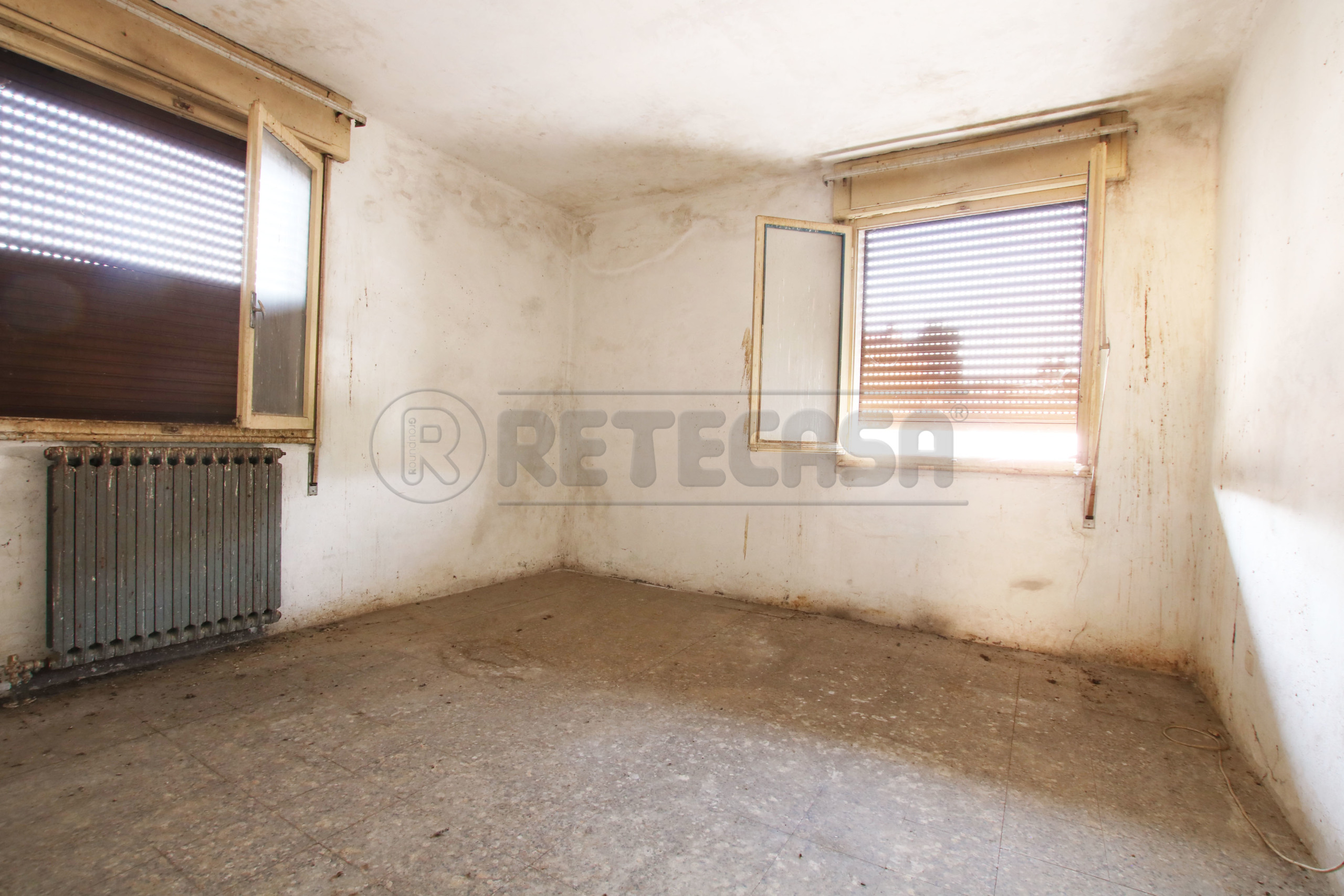 Immagine 2 di Villa in vendita  a Vicenza