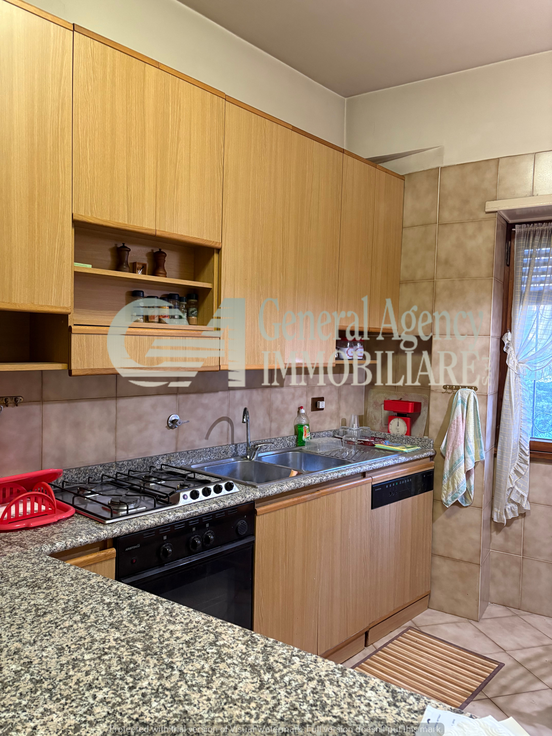 Immagine 2 di Quadrilocale in affitto  in VIALE AFRICA a Roma