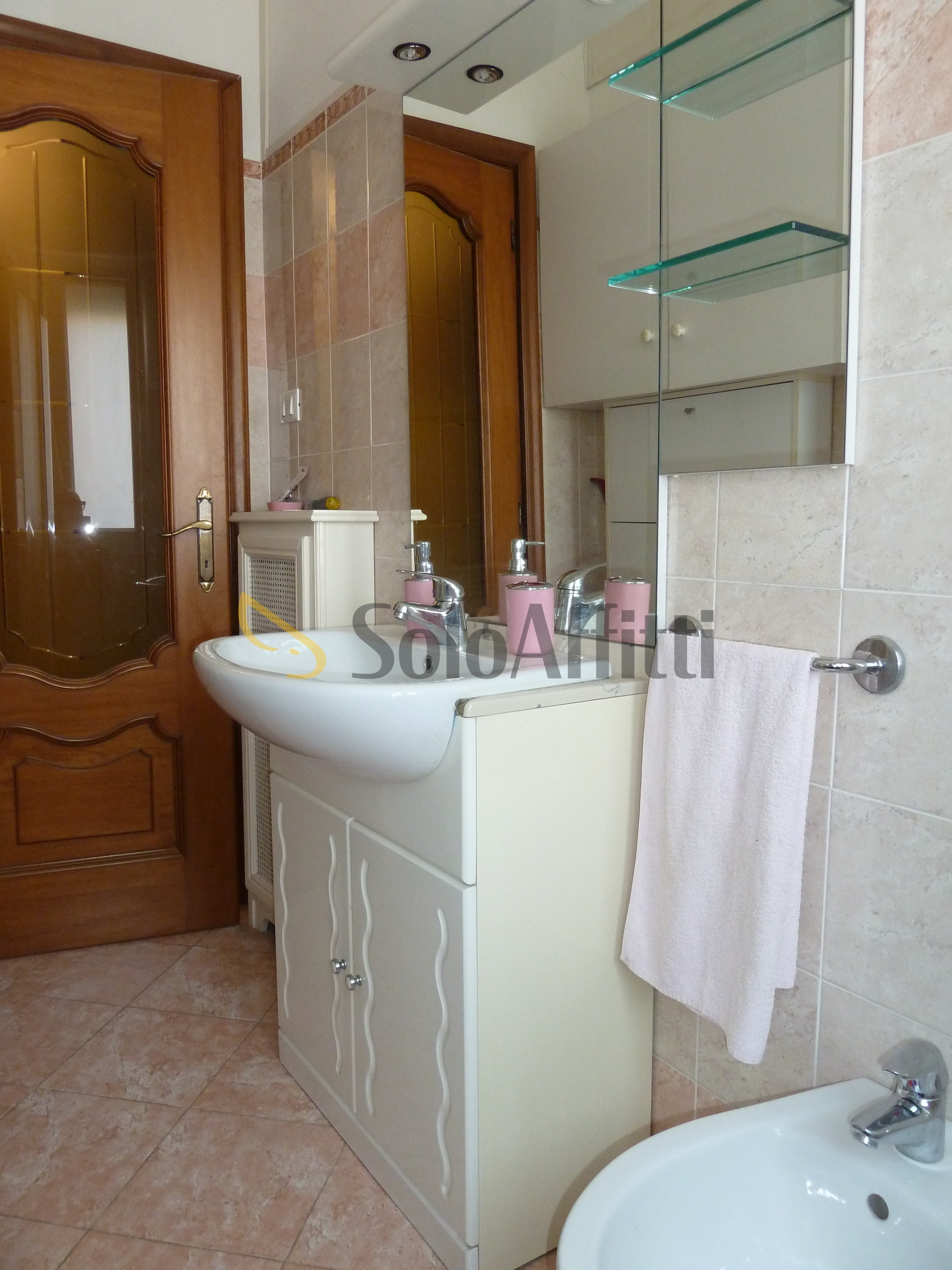 Immagine 19 di Bilocale in affitto  in Via delle Ginestre 20 a San Remo